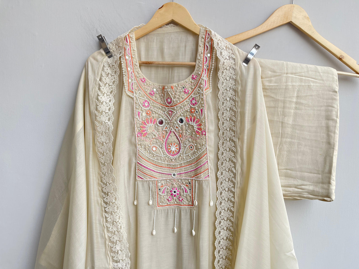Mul Chanderi Unstitched Ladies Suit RC-18554