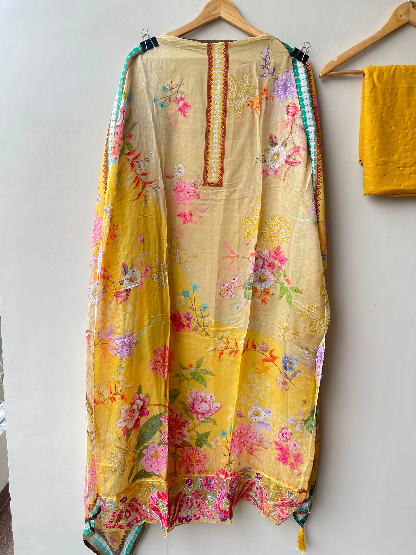 Organza printed unstitched ladies suit Rc19214