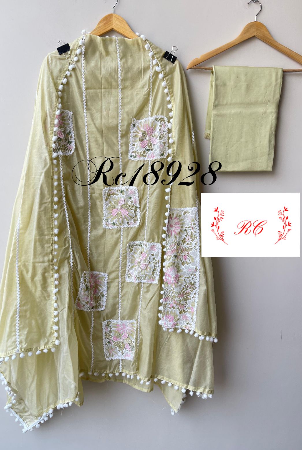 Mul chanderi unstitched ladies suit Rc18928 (b)