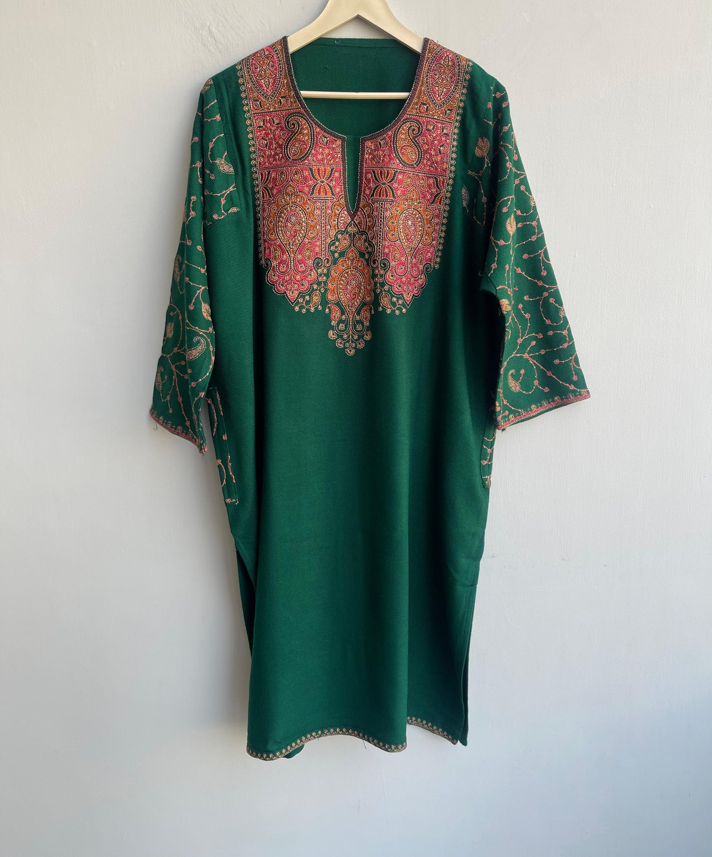 Kashmiri pheron readymade ladies kurta Rc18215