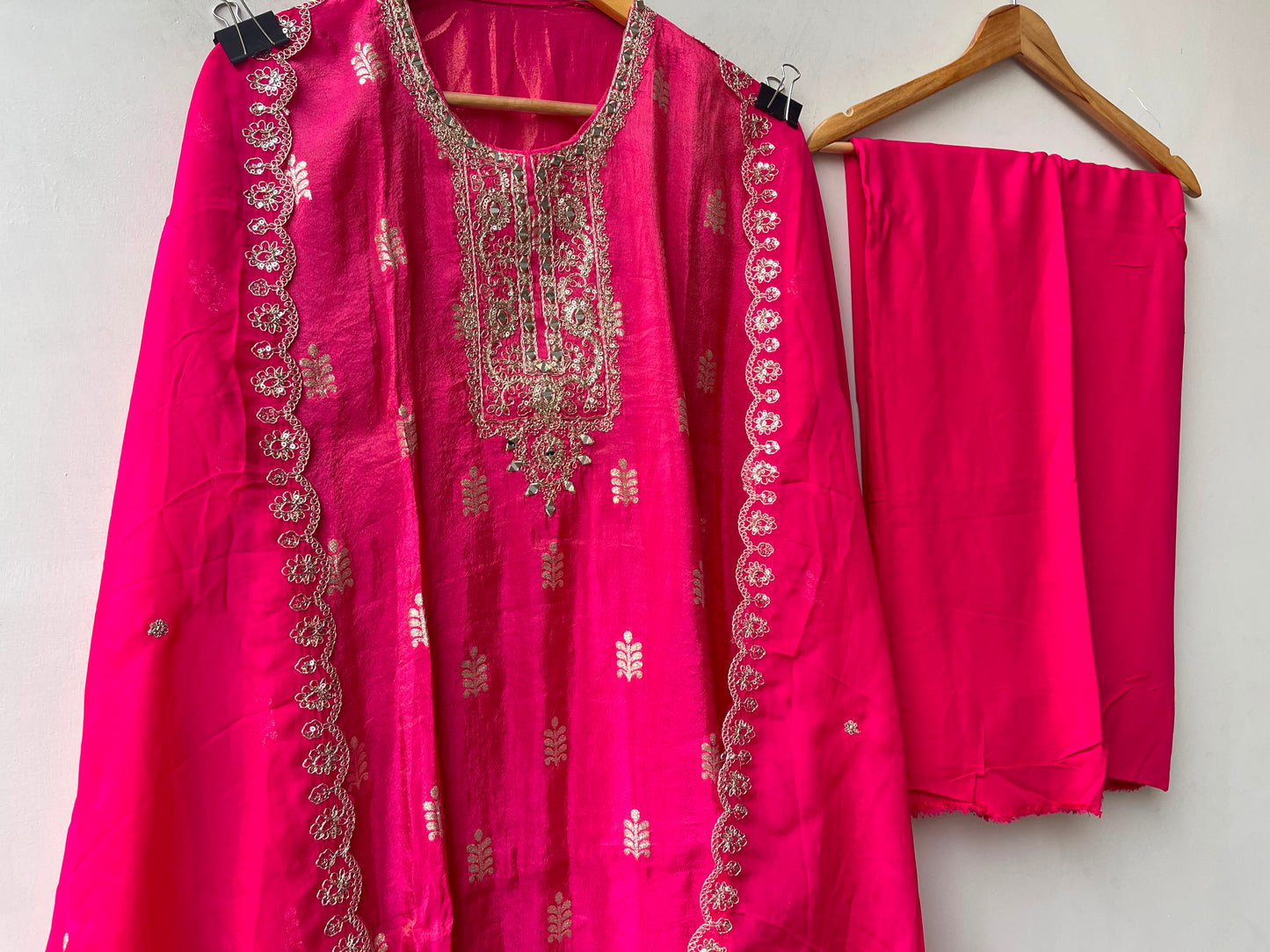 Banarasi shimmer silk ladies unstitched suit Rc19228