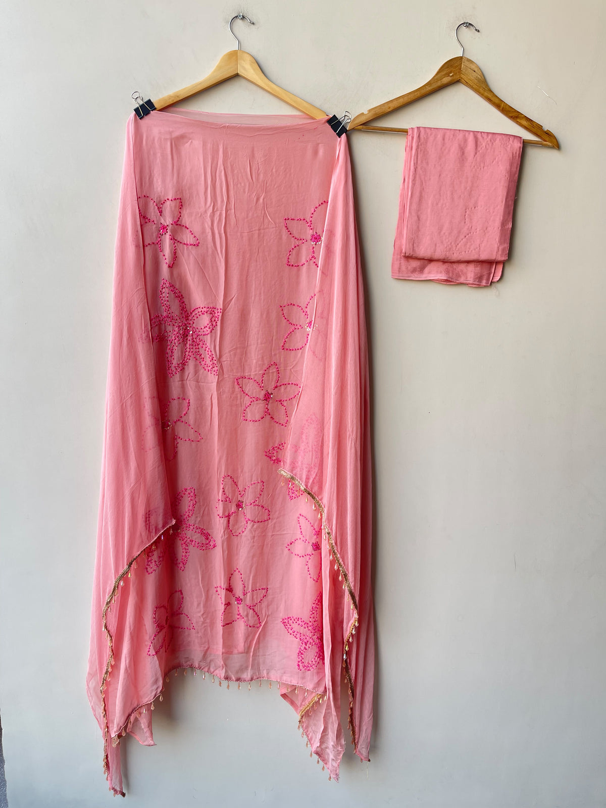Elegant Organza Tuile Resham Embroidered Unstitched Suit Set