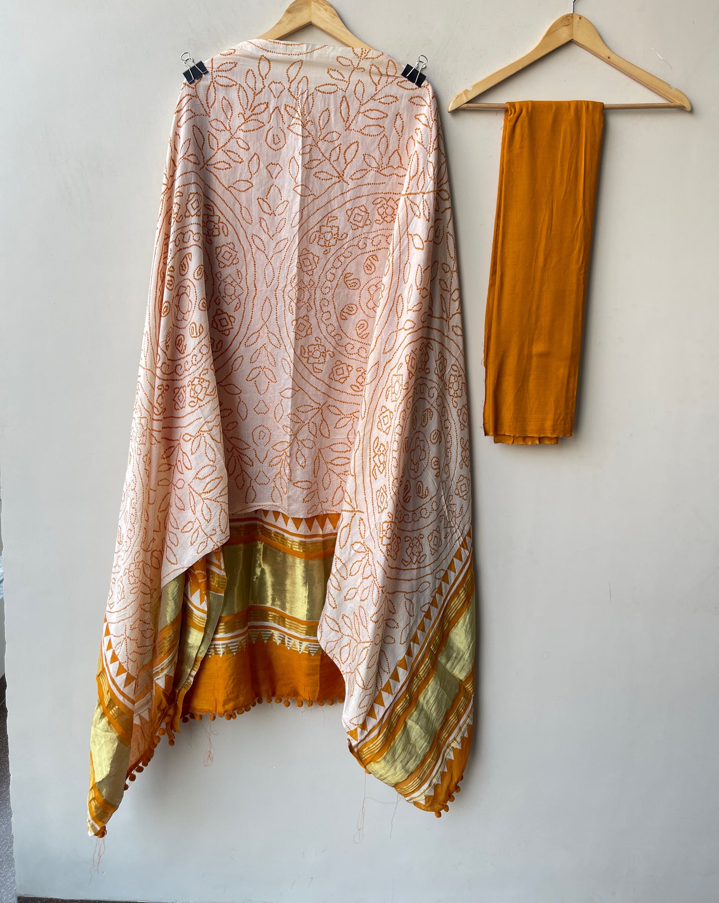 Mul cotton printed unstitched ladies suit Rc19315 (b)