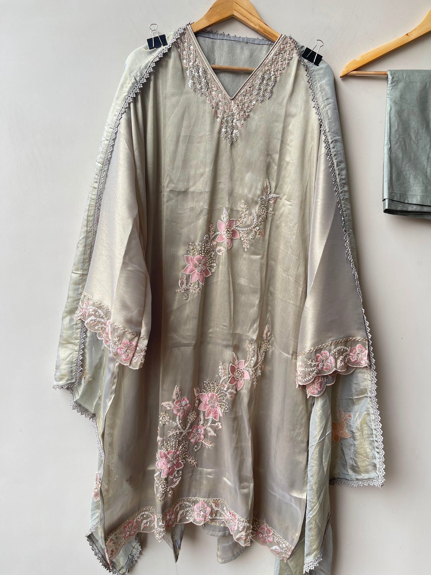 Pure shimmer giraffe silk unstitched ladies suit Rc19170 (a)