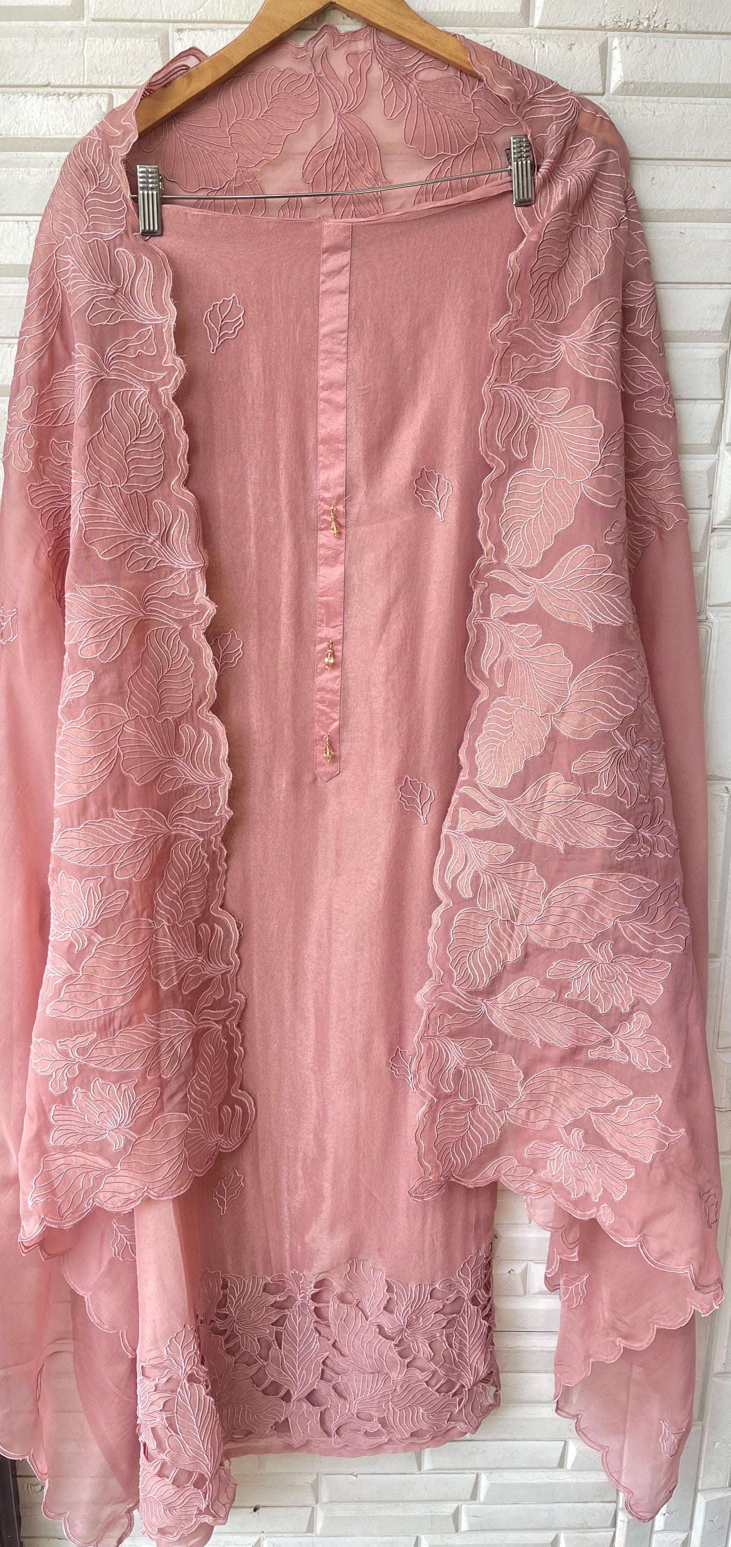 Shimmer silk unstitched ladies suit (a)