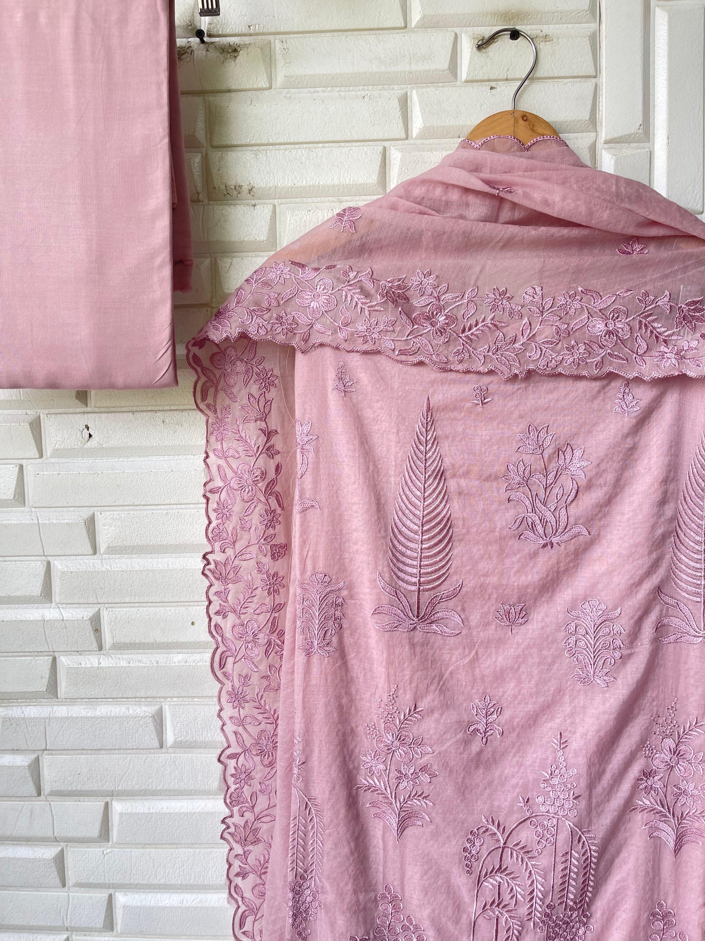 Mul chanderi unstitched ladies suit Rc17721