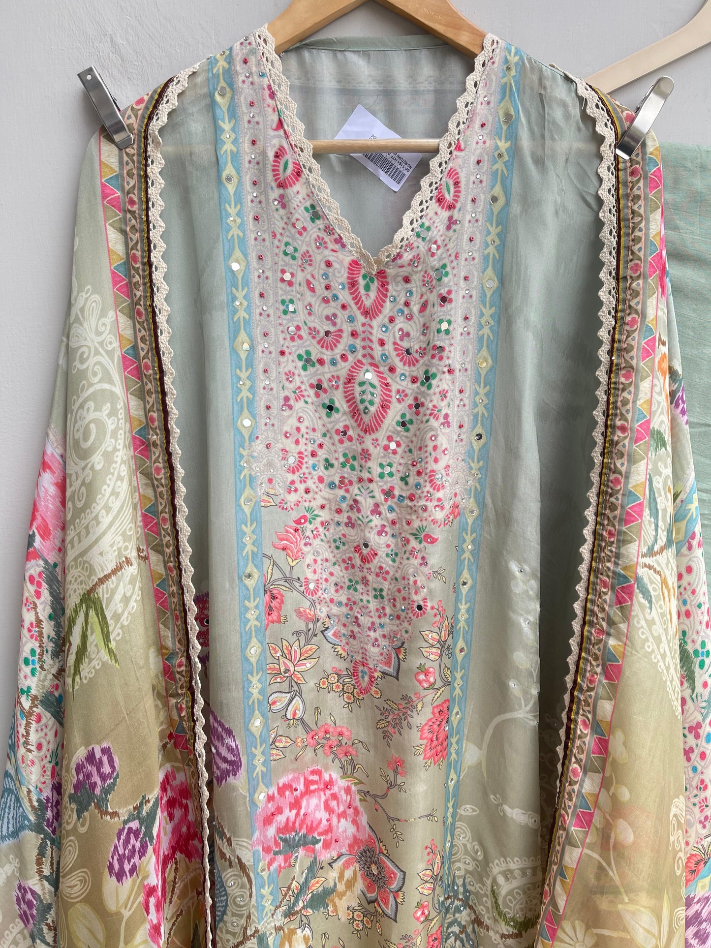 Satin Crepe Unstitched Ladies Suit RC-18283