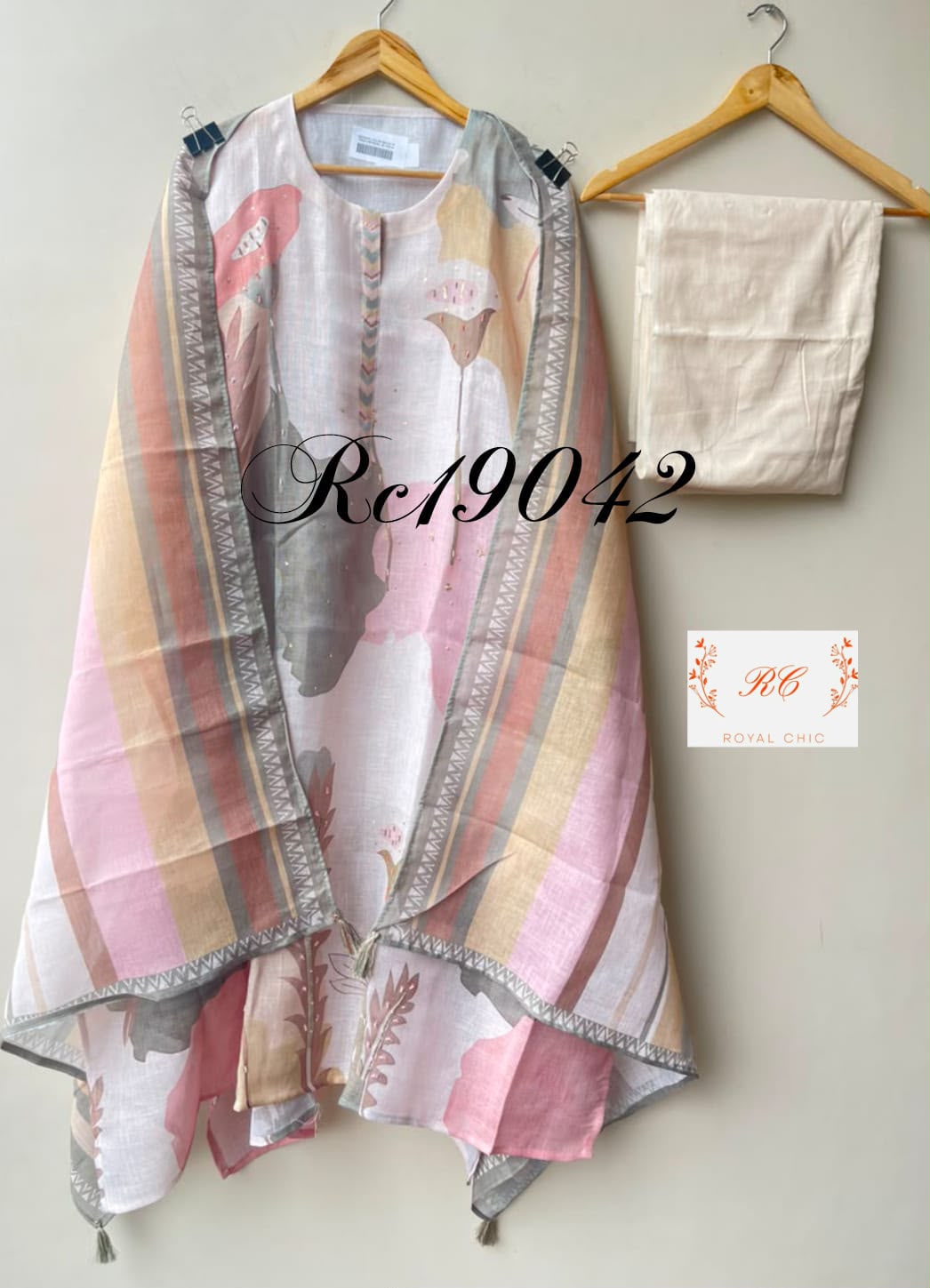 Linen printed fabric ladies unstitched suit Rc19042