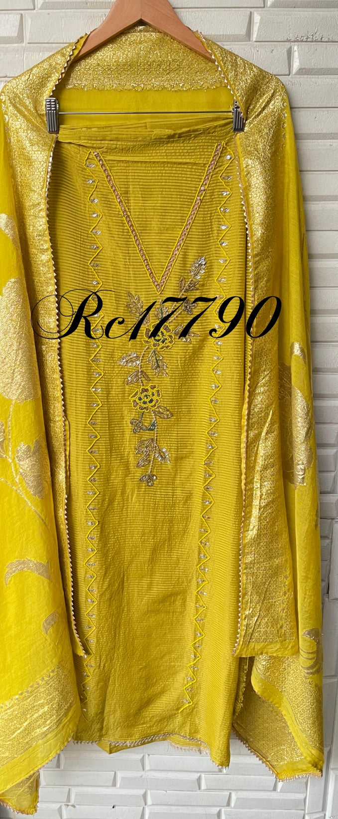 Banarasi shimmer silk unstitched ladies suit Rc17790