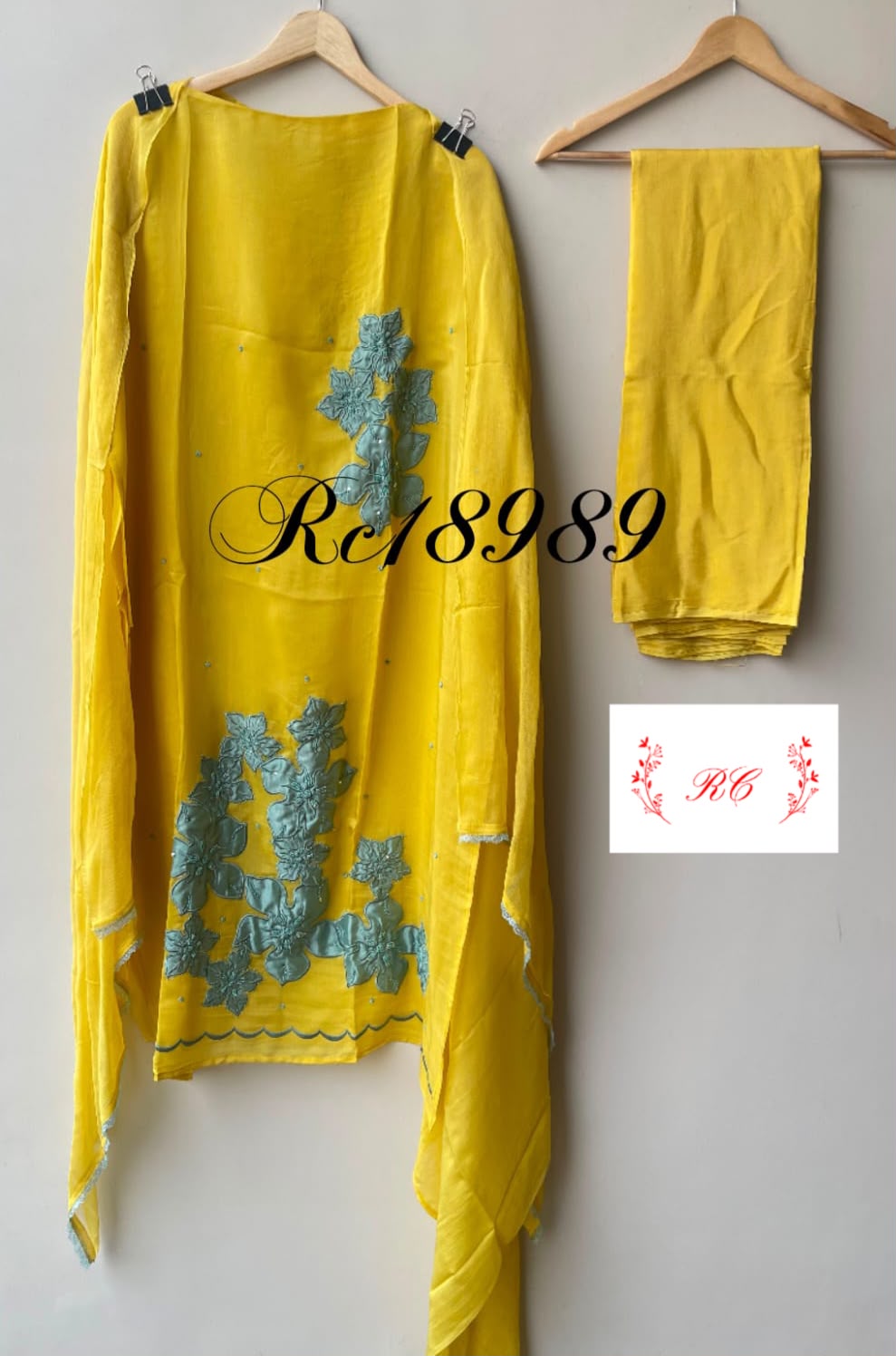 Mul chanderi unstitched ladies suit Rc18989