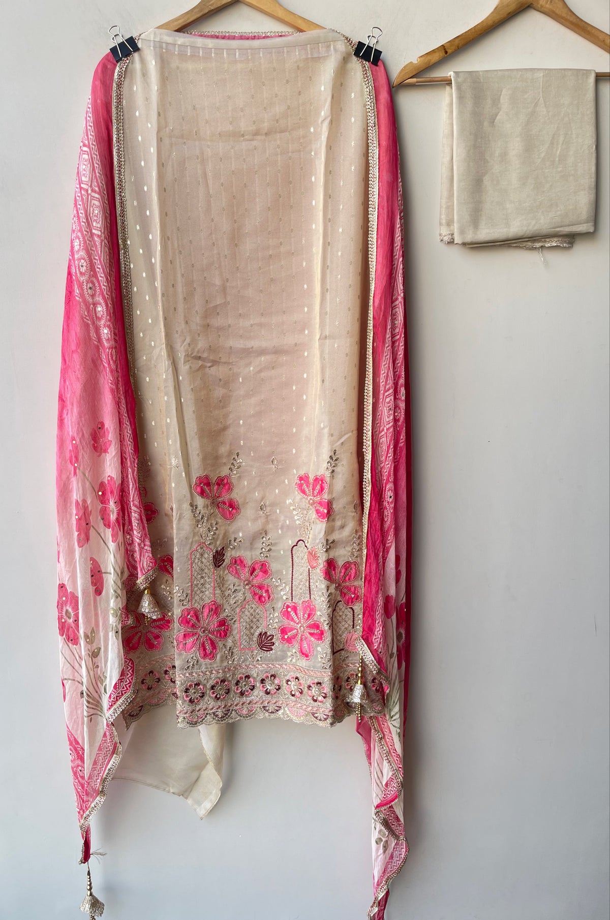 Banarasi Shimmer Organza Silk Embroidered Unstitched Suit Set