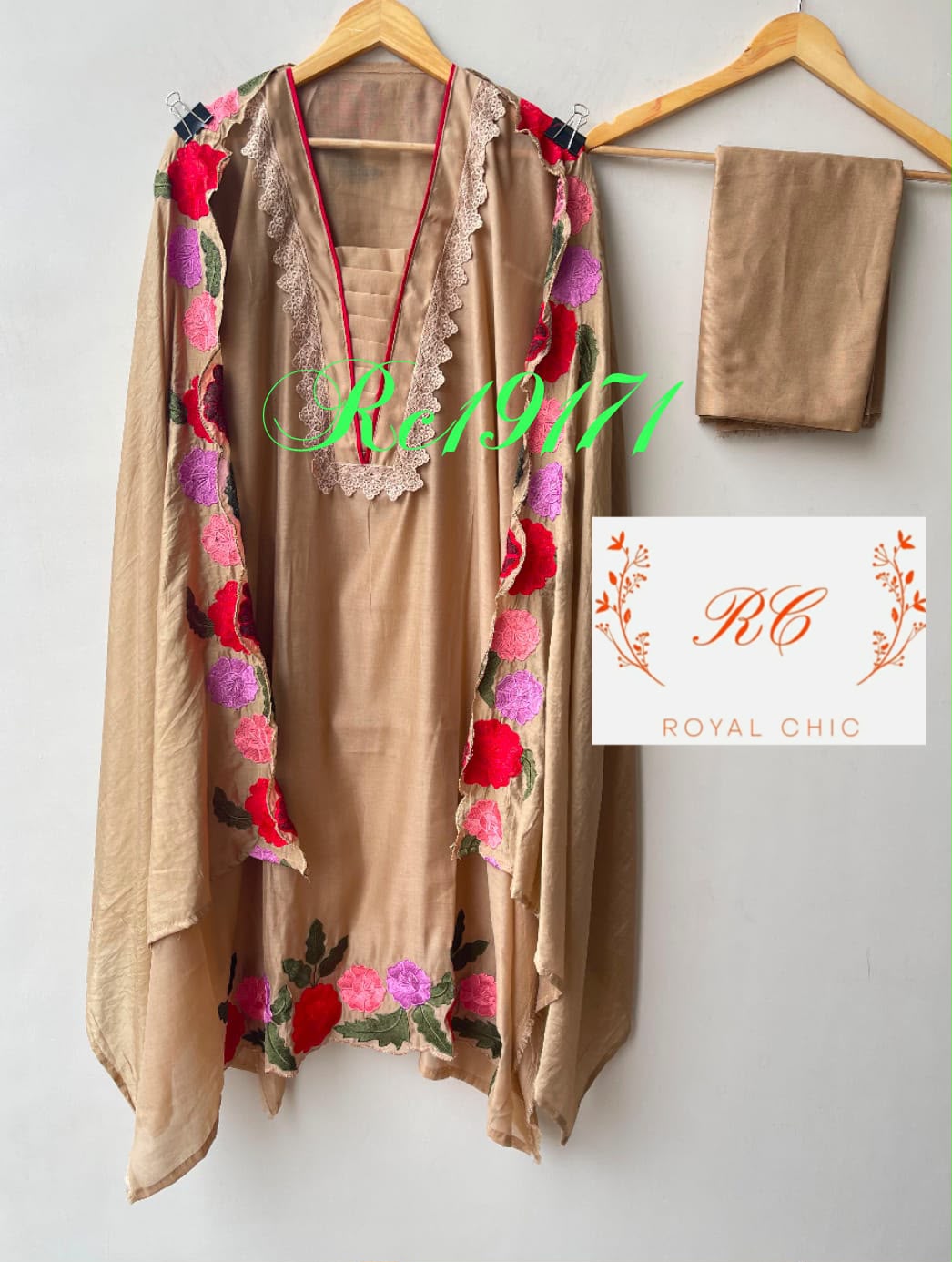 Mul chanderi unstitched ladies suit Rc19171 (a)