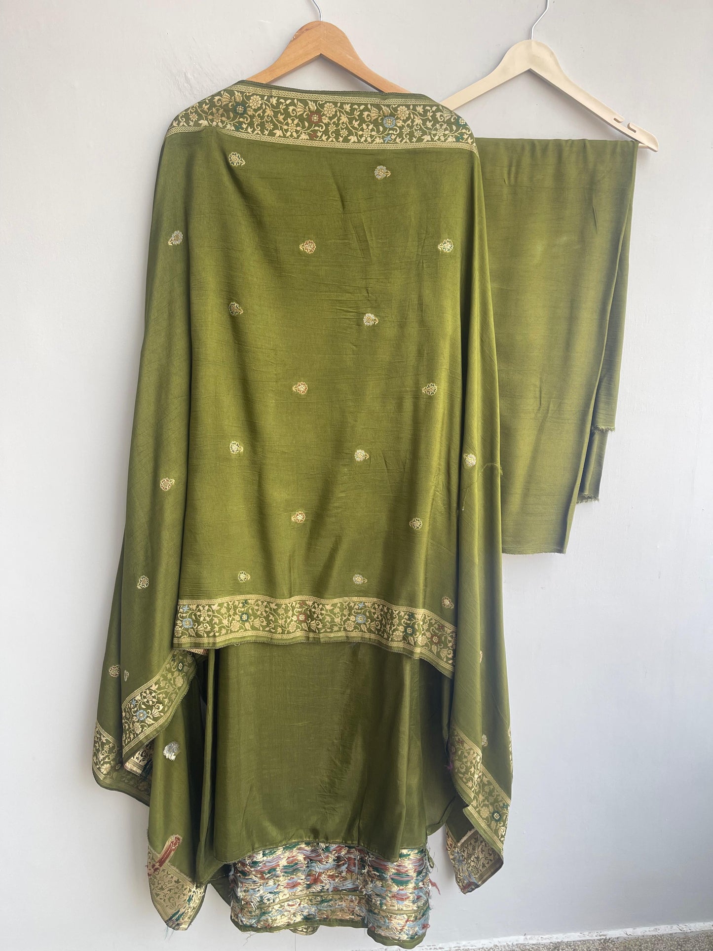 Banarasi silk unstitched ladies suit Rc18242 (b)