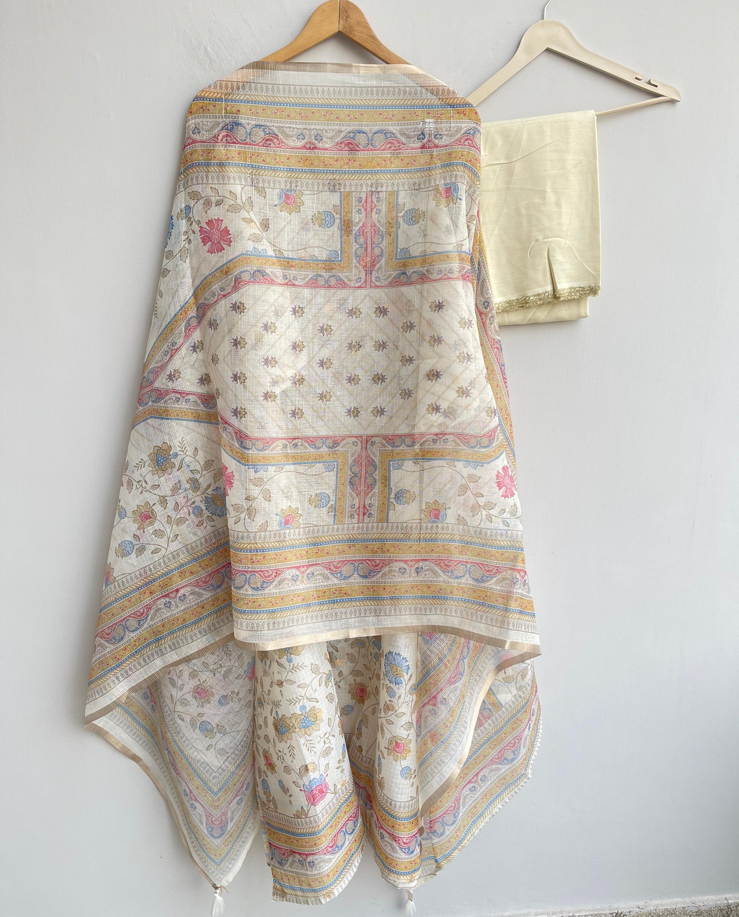 Soft banarasi kota doriya unstitched ladies suit Rc18527