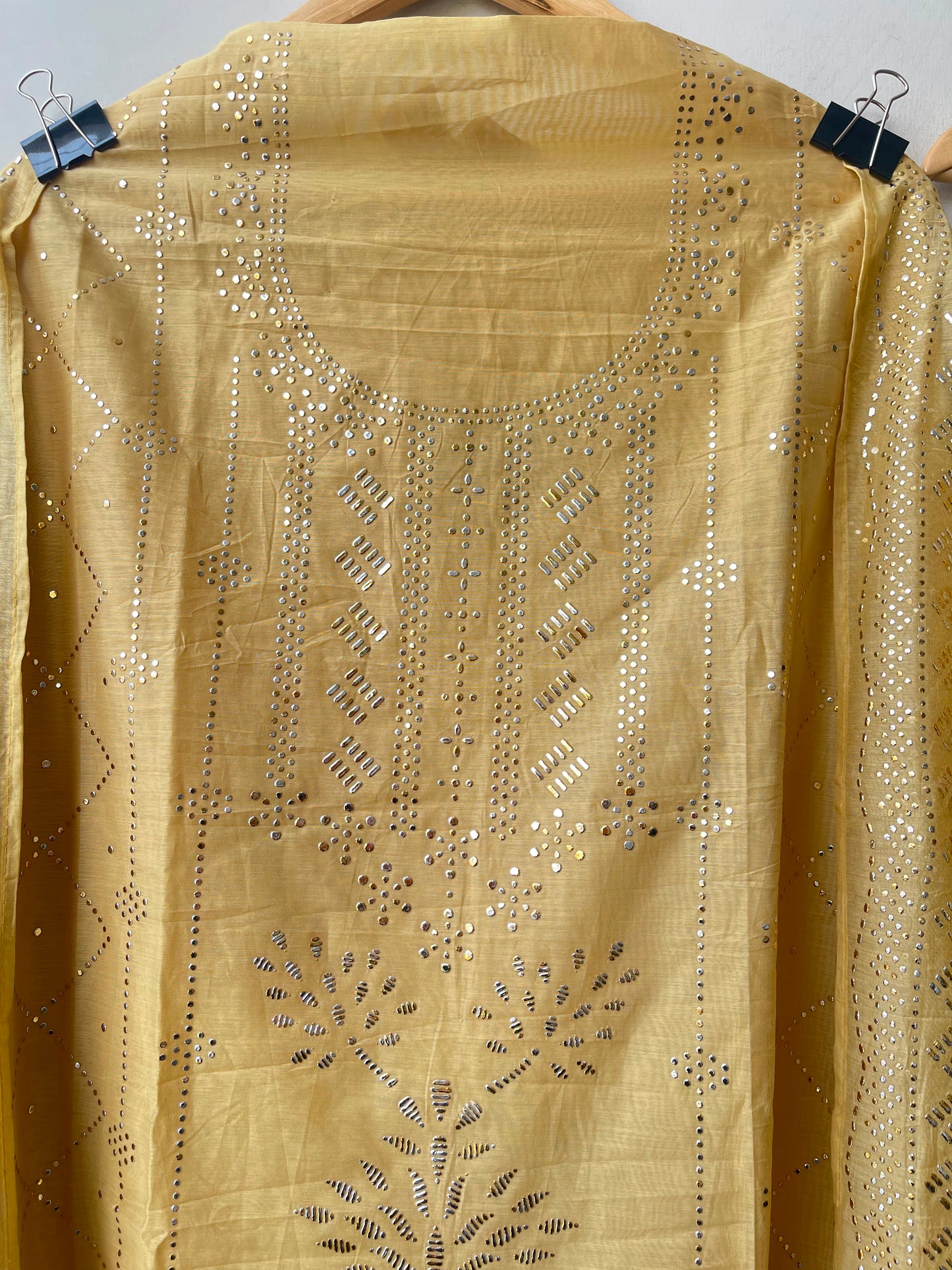 Mul chanderi unstitched ladies suit Rc19047