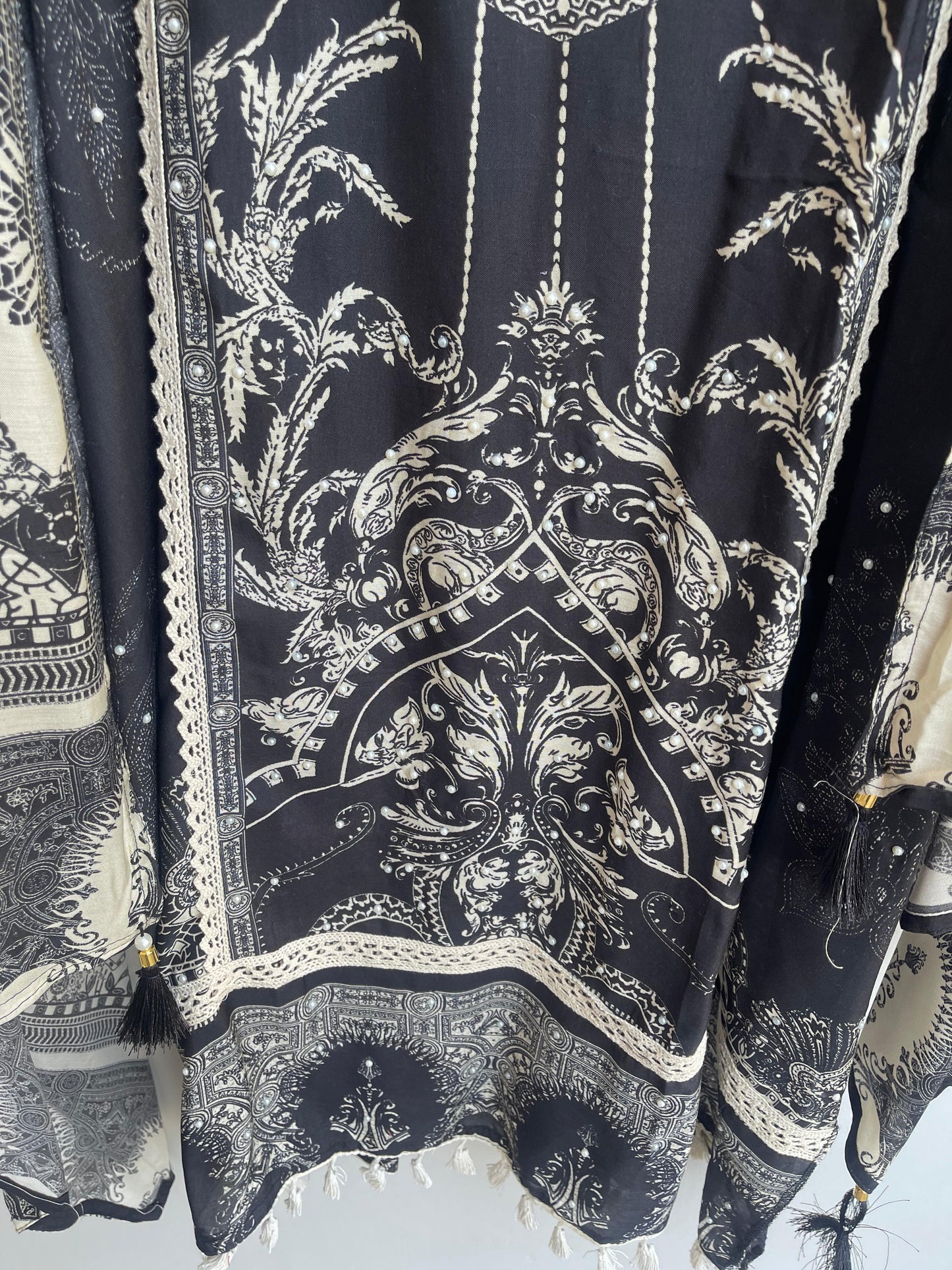 Muslin printed unstitched ladies suit Rc18423