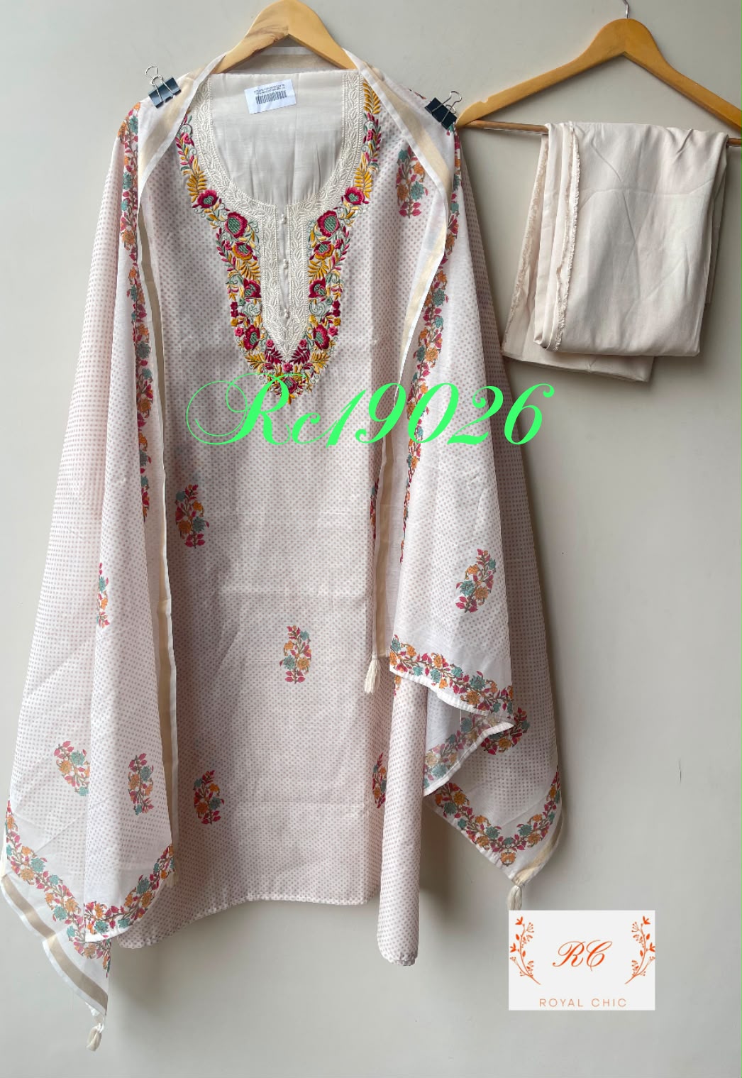 Mul chanderi printed ladies unstitched suit Rc19026 (a)