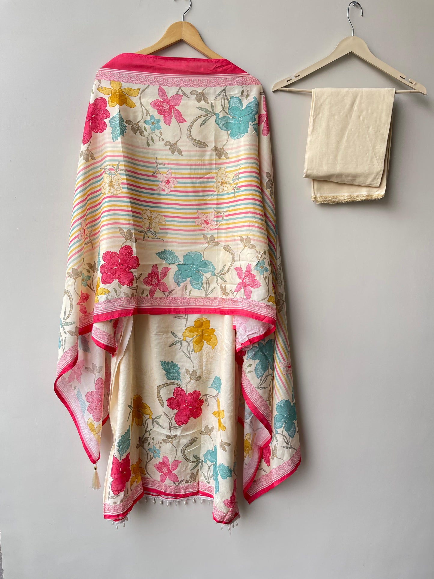 Muslin Printed Unstitched Ladies Suit RC-18647 – view 4