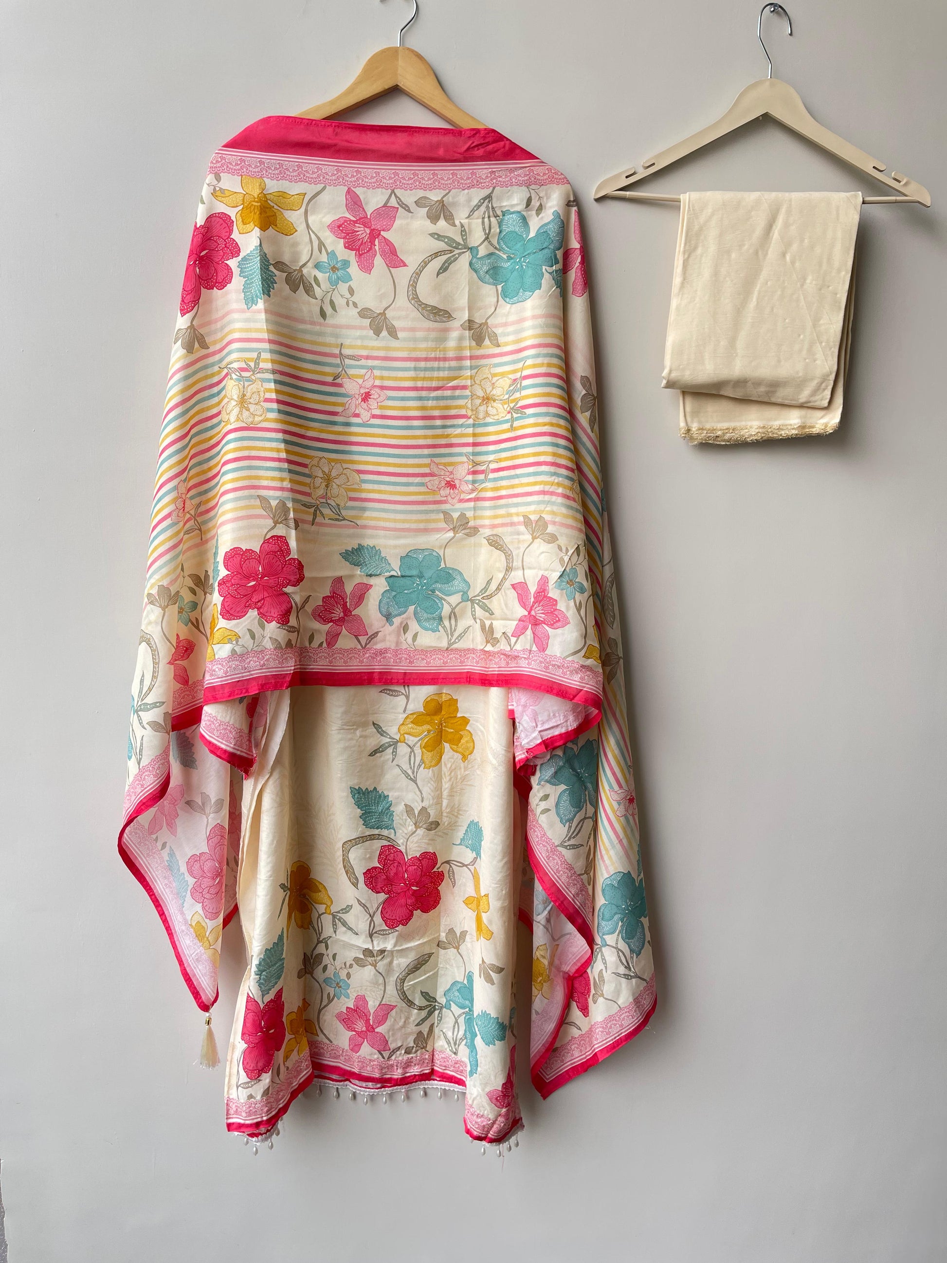 Muslin Printed Unstitched Ladies Suit RC-18647 – view 4