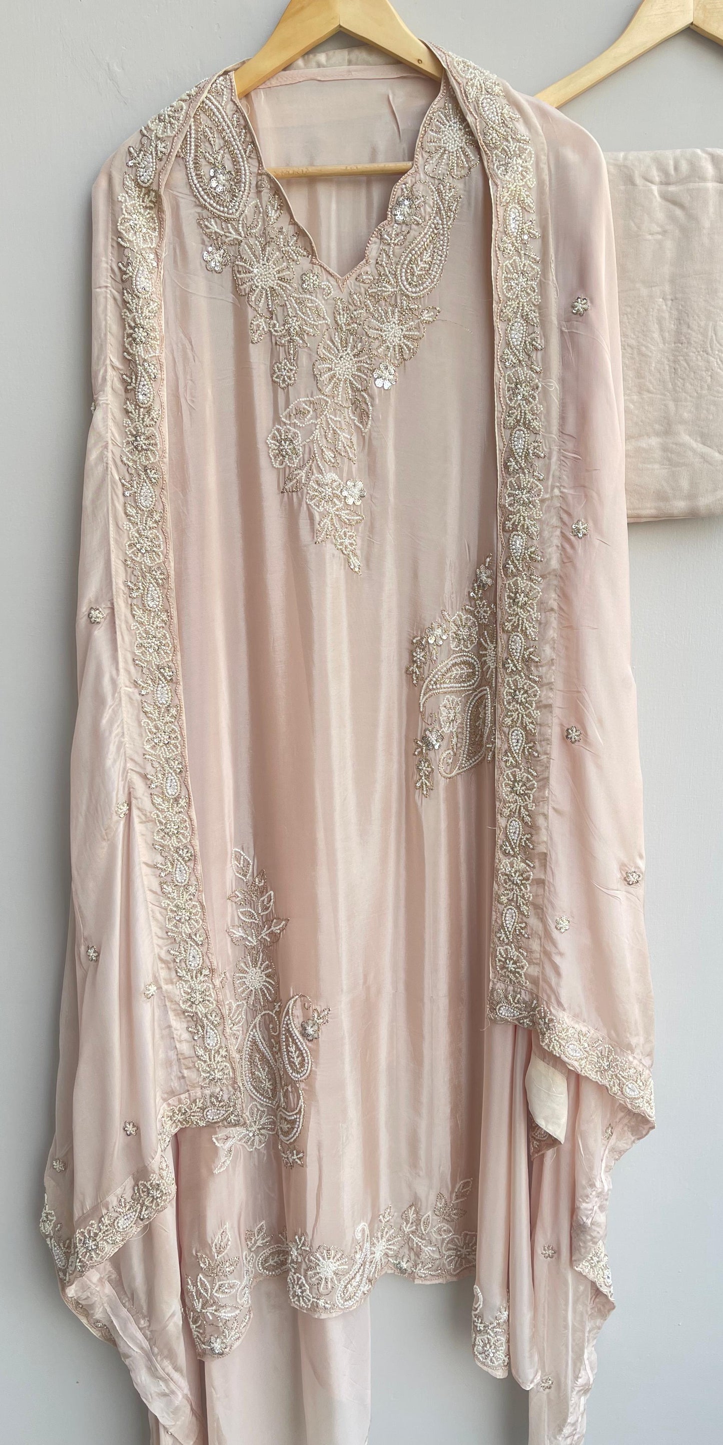 Satin crape unstitched ladies suit Rc17903