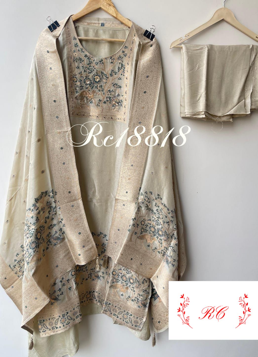 Pure Banarasi Silk Ladies Unstitched Suit RC-18818 – view 3
