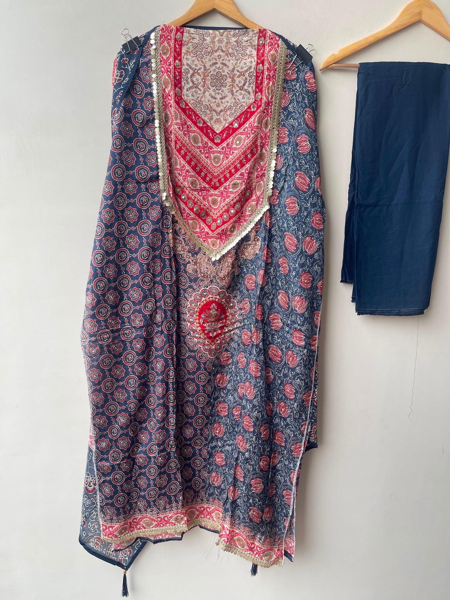 Satin crepe printed ladies unstitched suit Rc19153