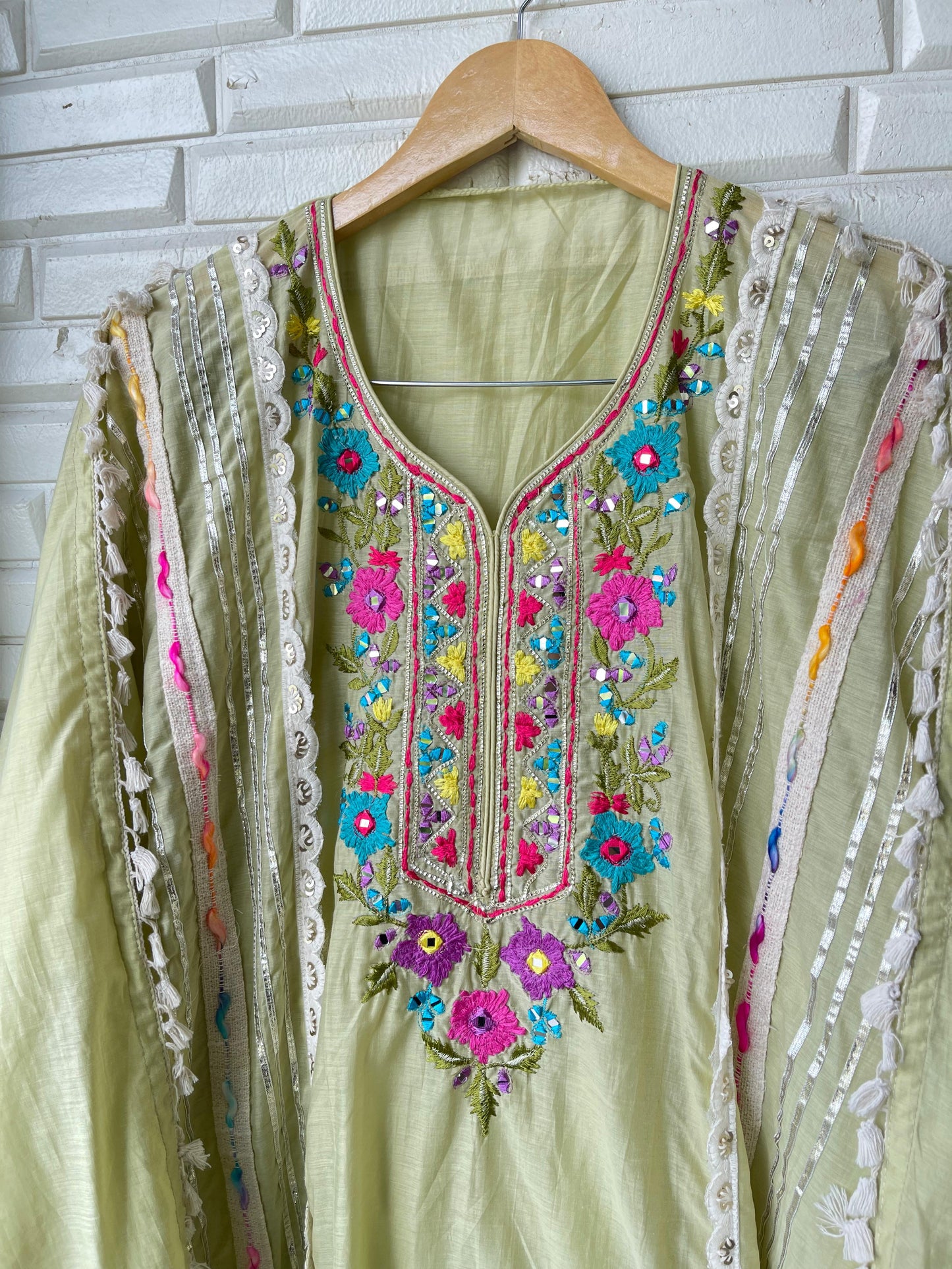 Mul chanderi unstitched ladies suit Rc17348 (b)