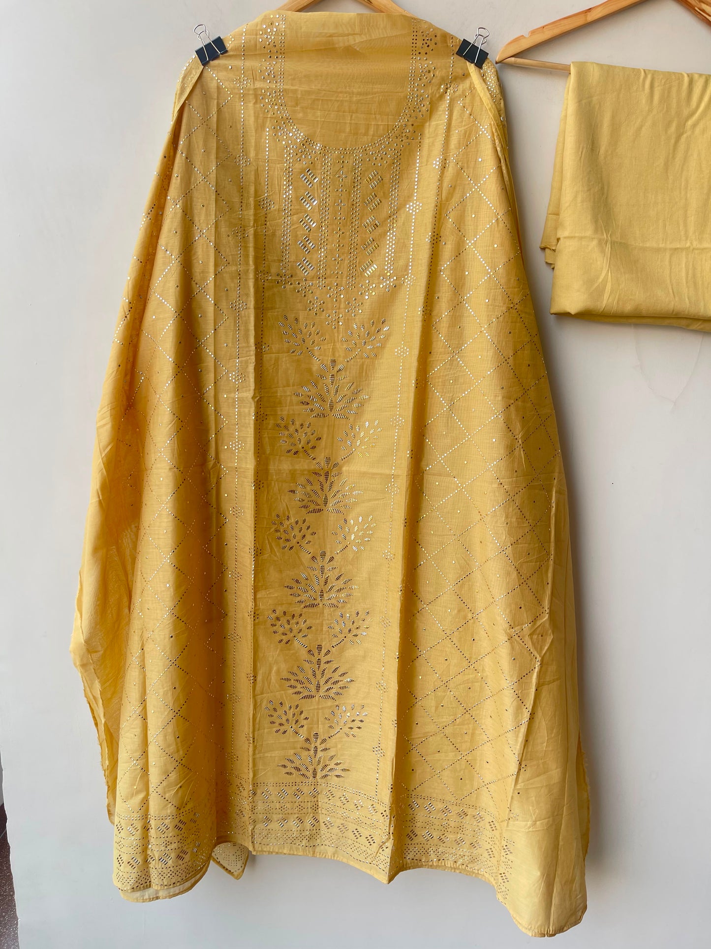 Mul chanderi unstitched ladies suit Rc19047