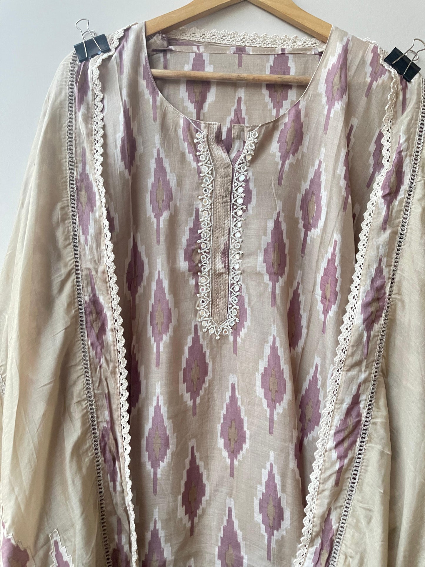 Mul Chanderi Unstitched Ladies Suit RC18865 – view 4
