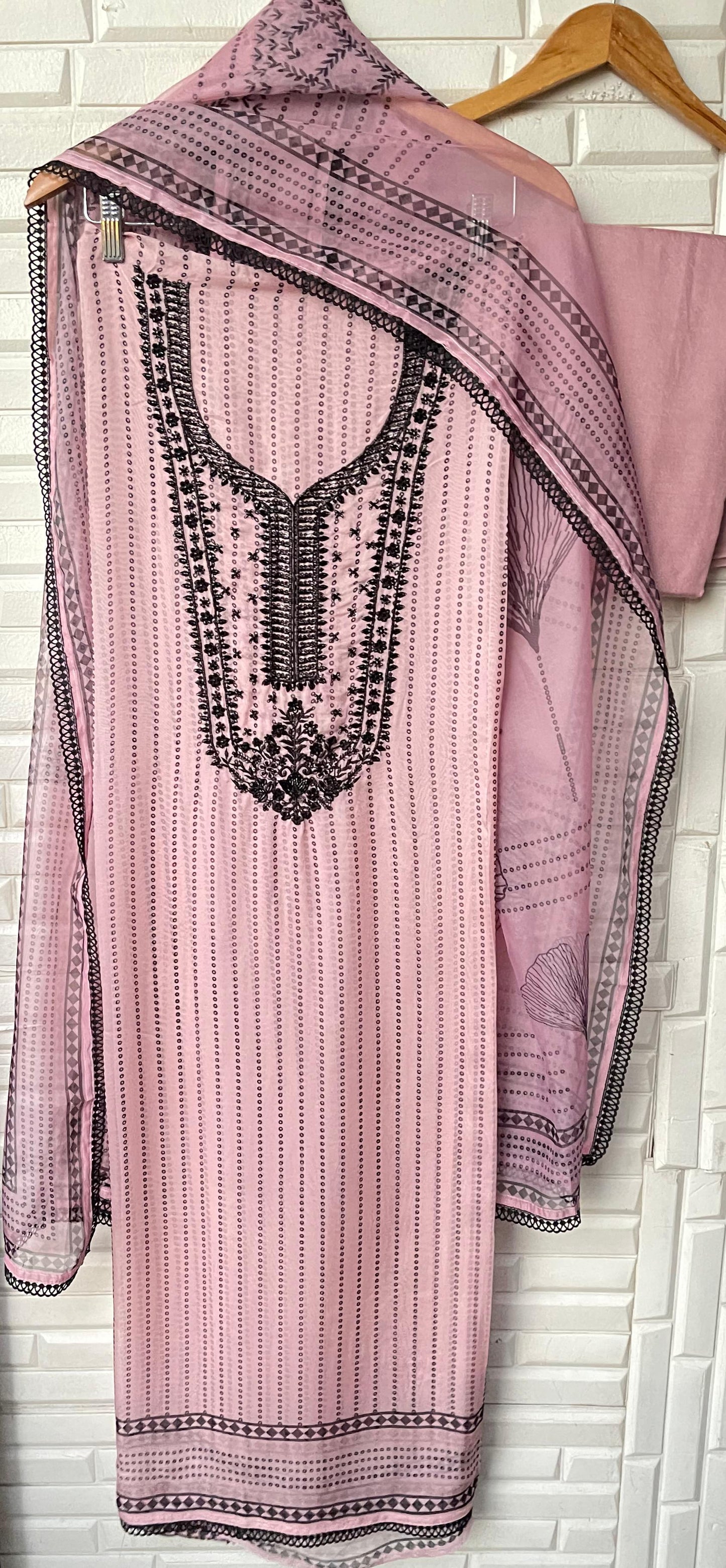 Organza unstitched ladies suit Rc17515  (a)