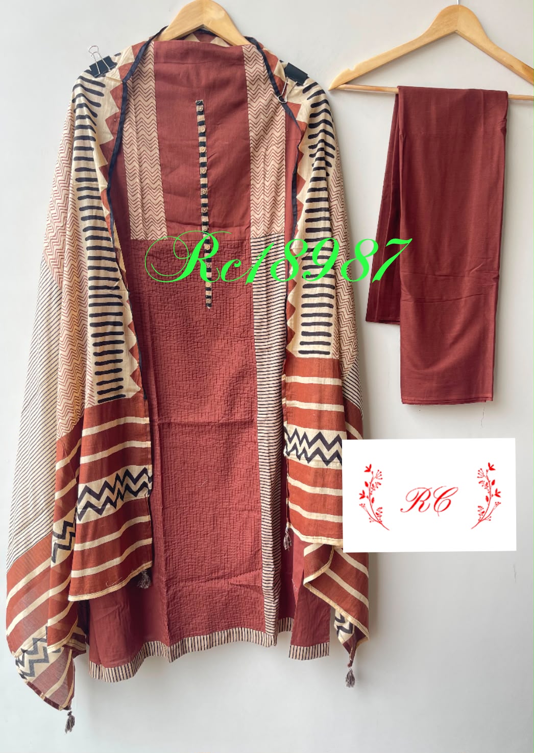 Cotton printed unstitched ladies suit Rc18987 (b)