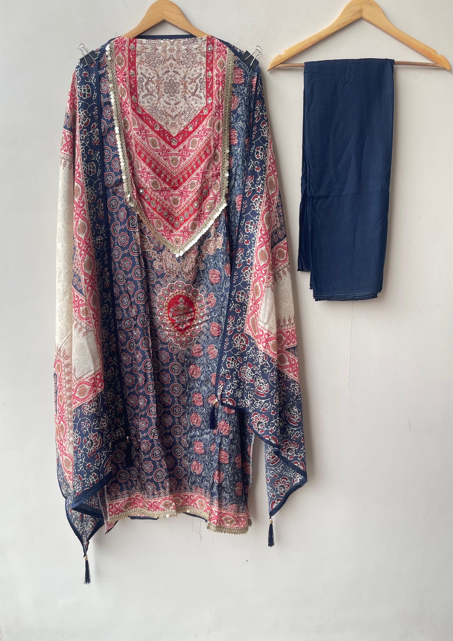 Satin crepe printed ladies unstitched suit Rc19153