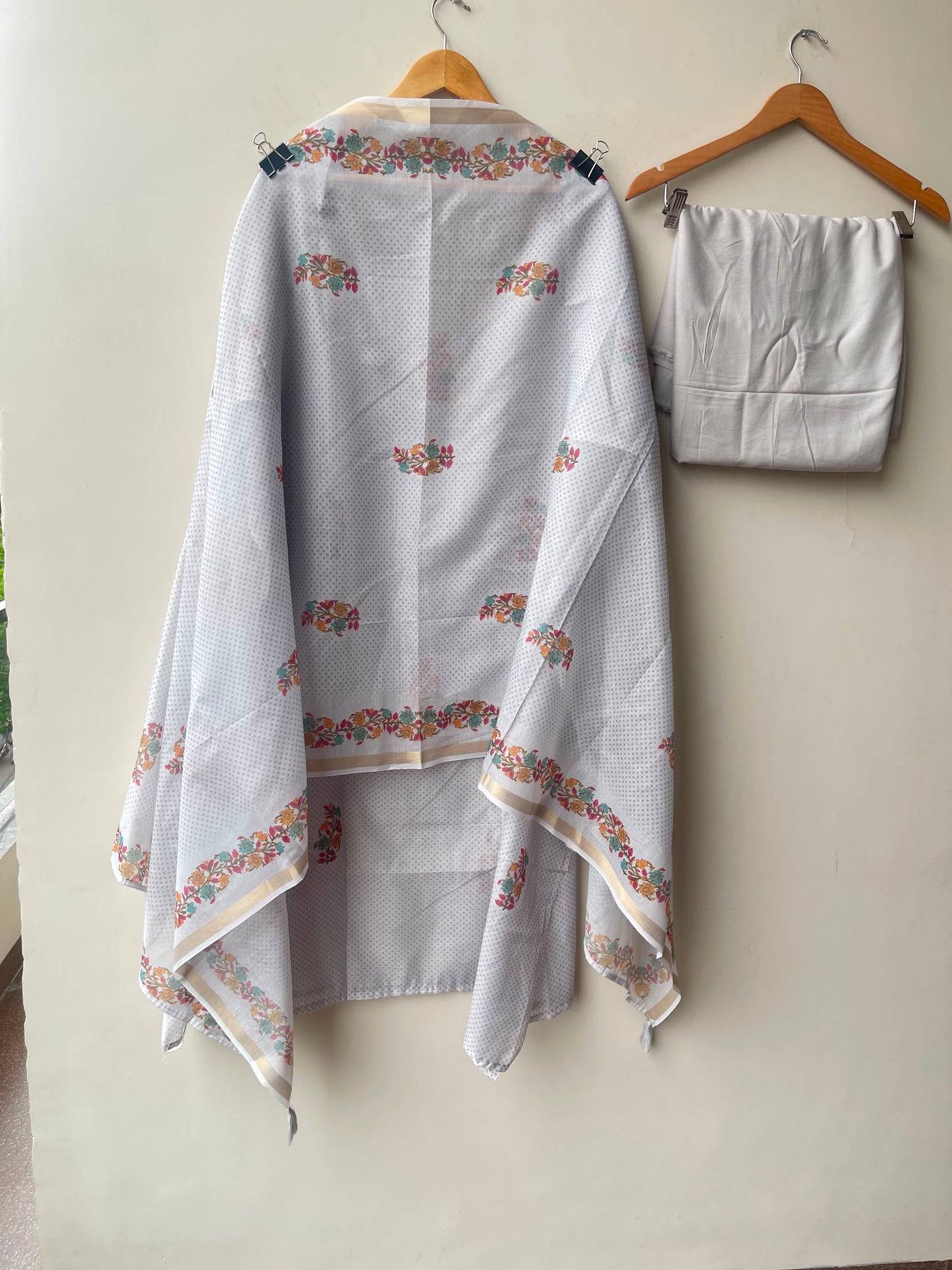 Mul chanderi unstitched ladies suit Rc19026 (b)