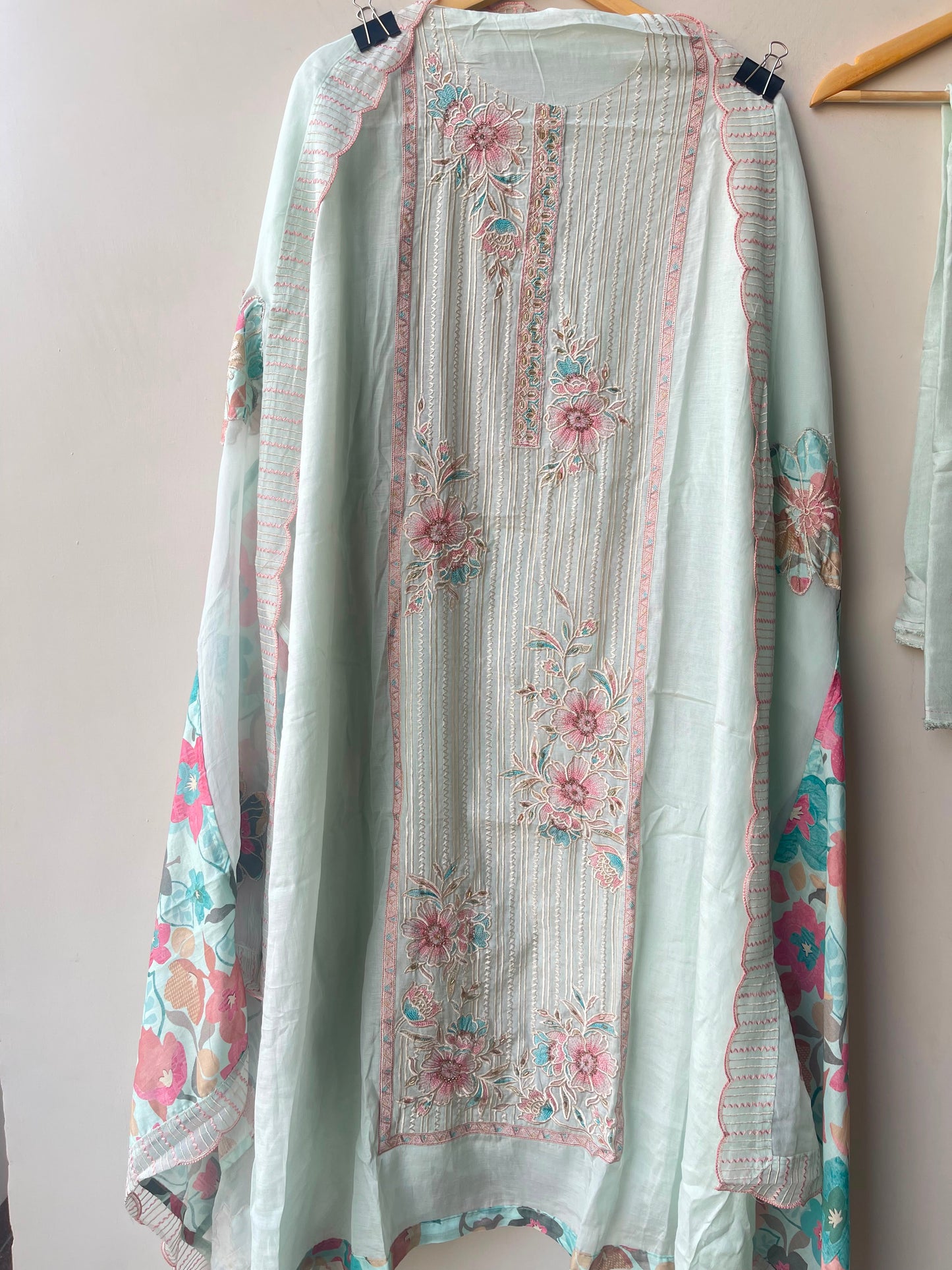 Mul chanderi unstitched ladies suit Rc19109