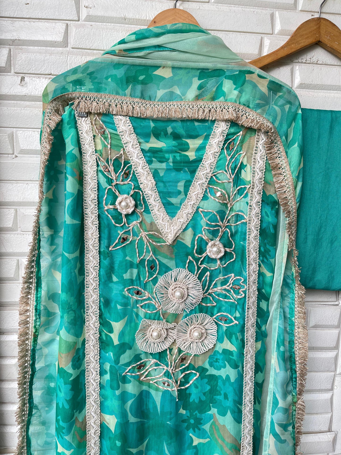 Burbery unstitched ladies suit Rc17603 (b)