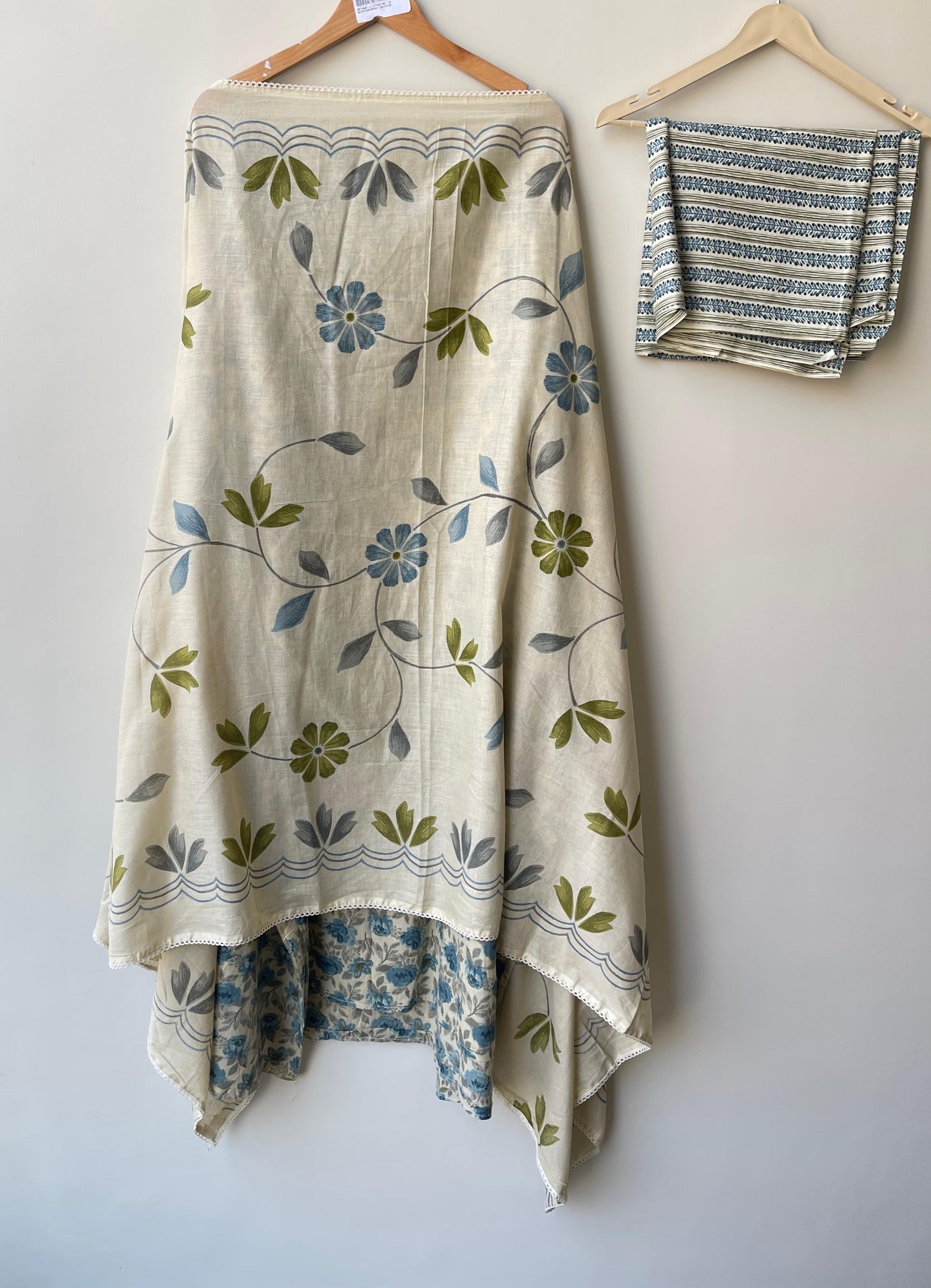 Cotton Printed Unstitched Ladies Suit RC18668 (b) – view 7