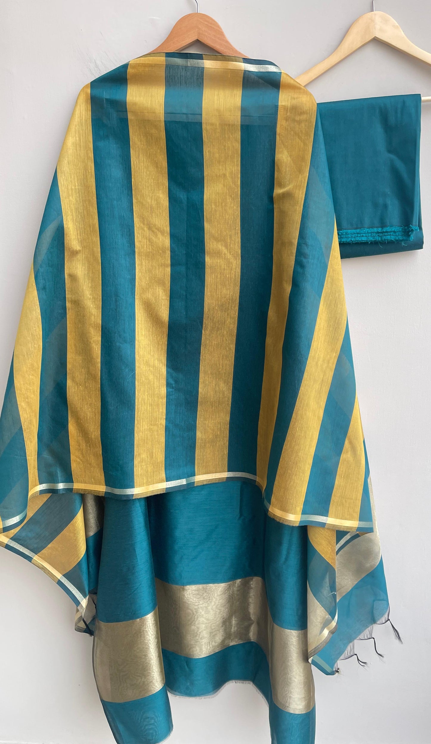 Chanderi silk unstitched ladies suit Rc17994 (c)