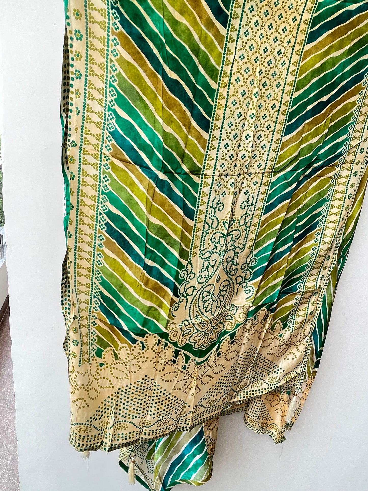 Muslin printed unstitched ladies suit Rc19244