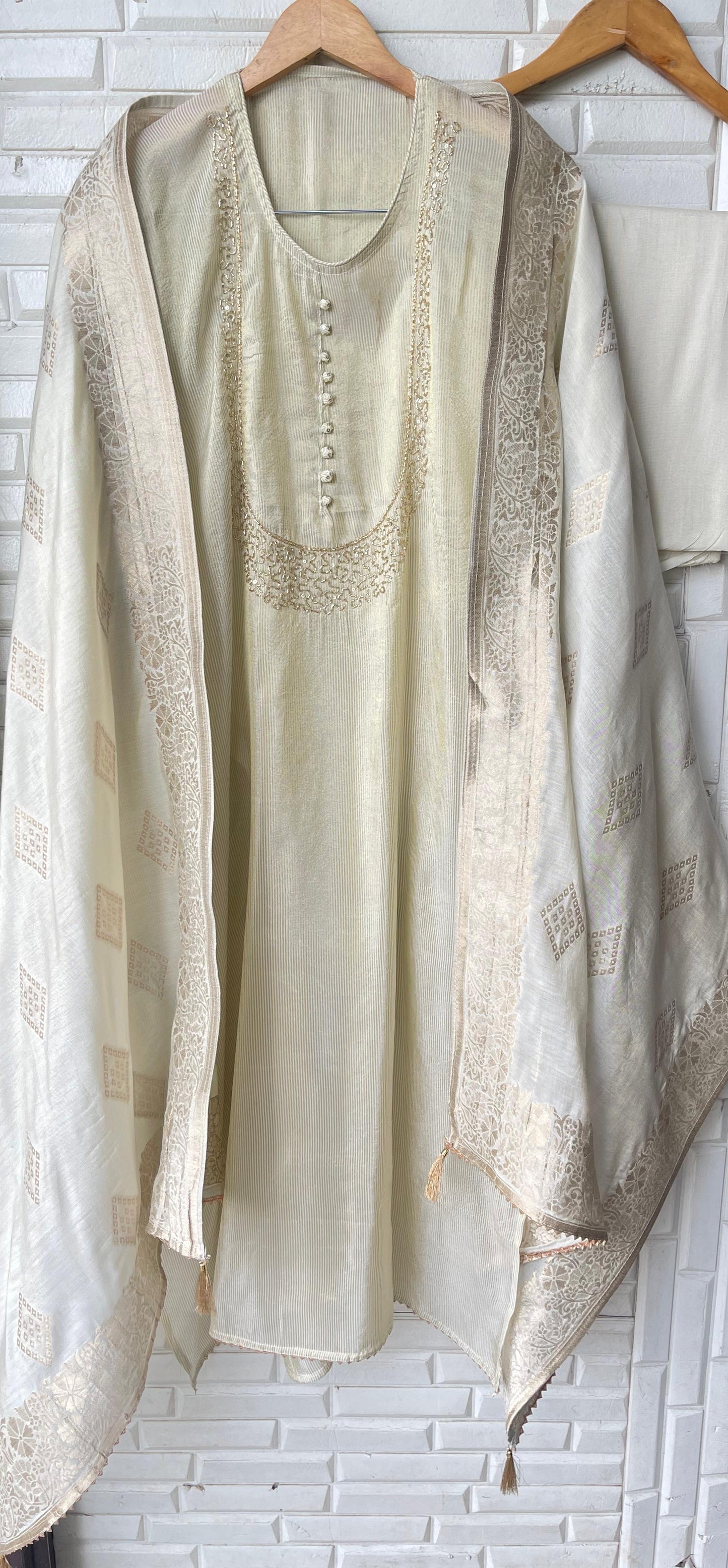 Shimmer silk unstitched ladies suit Rc17641