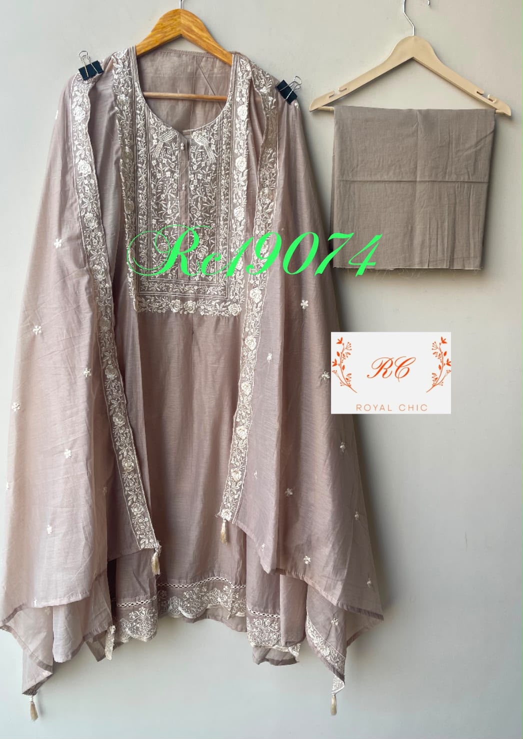 Mul chanderi unstitched ladies suit
