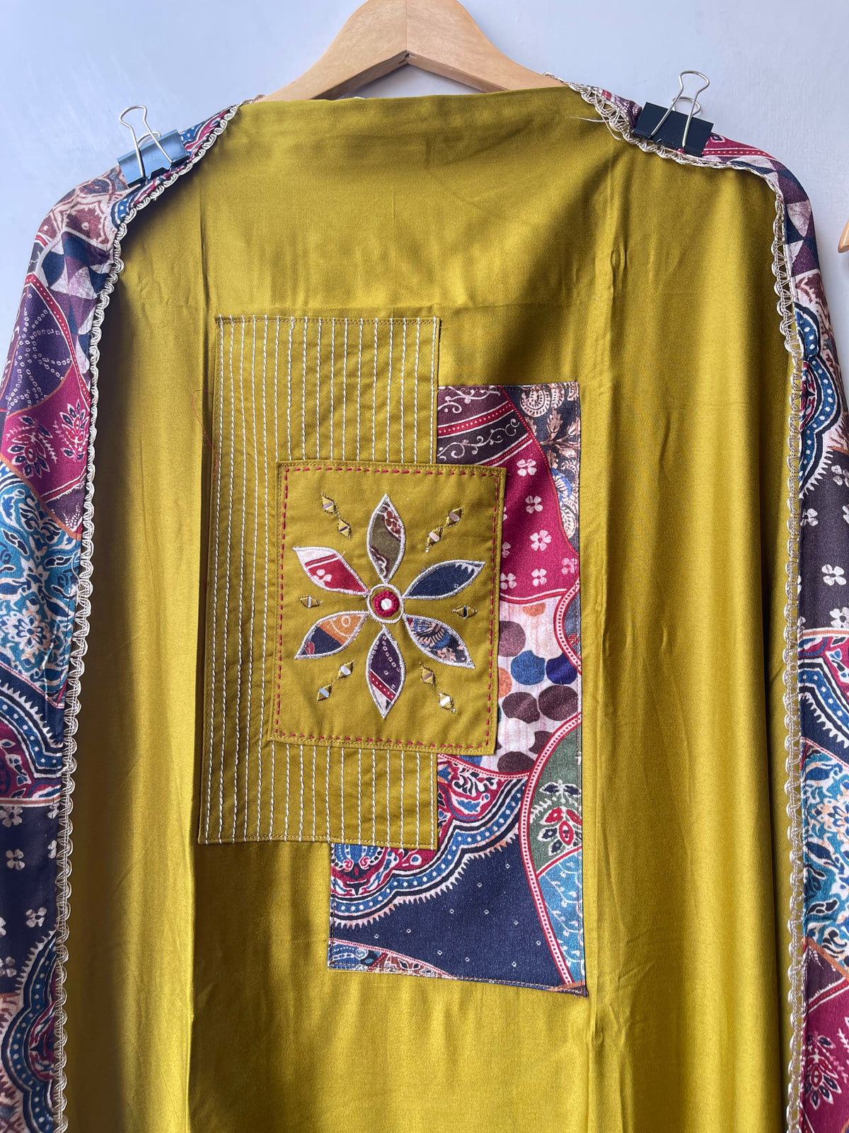 Exquisite Glaze Cotton Printed Fabric Unstitched Suit Set