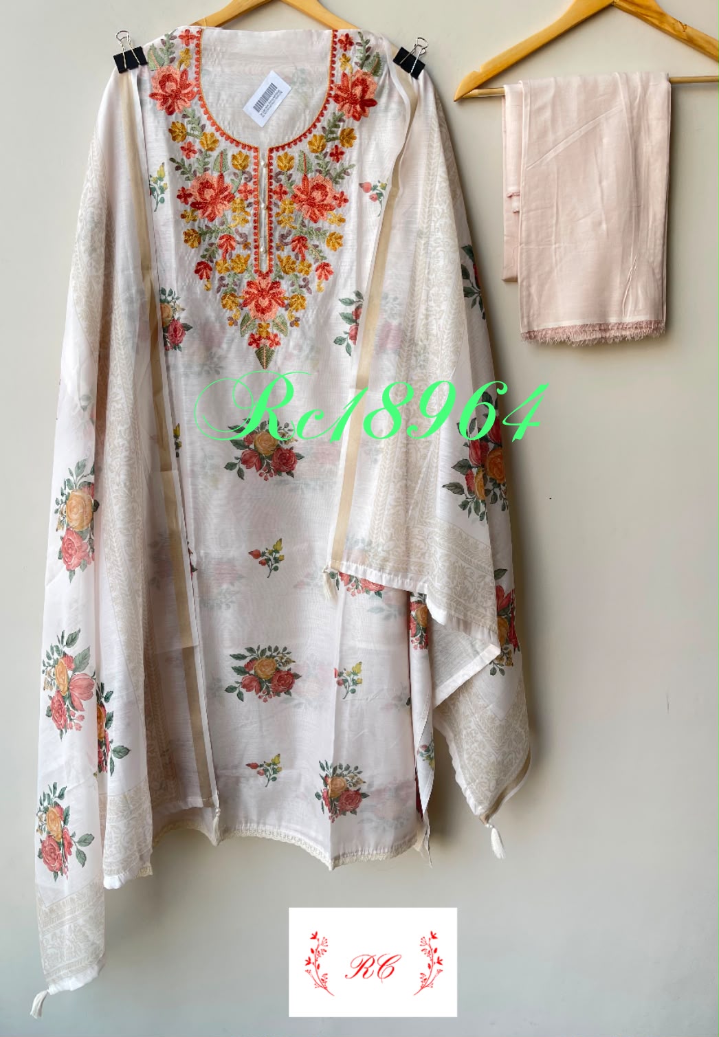 Mul chanderi printed ladies unstitched suit Rc18964