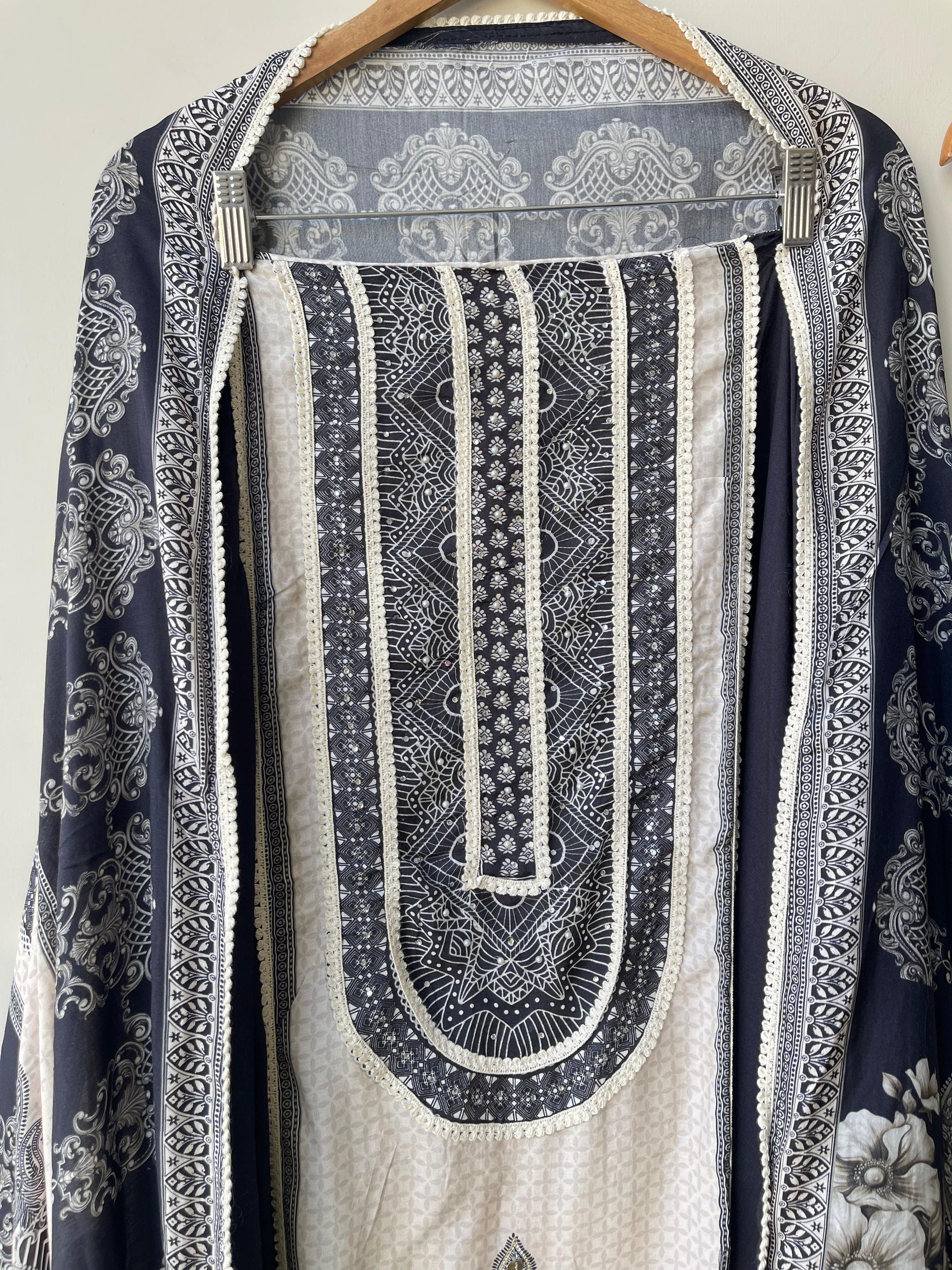 Muslin Printed Unstitched Ladies Suit RC18714 – view 8
