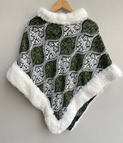 Winter ladies ponchos Rc17885