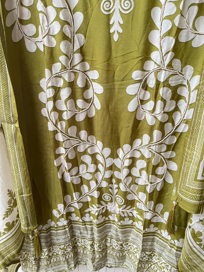 Muslin printed unstitched salwar suit with pearl and sequin resham embroidery – RoyalChicByPriti