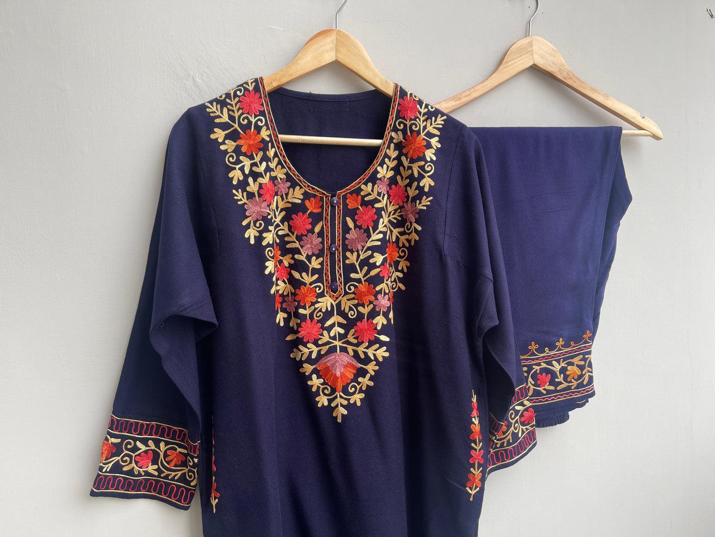 Kashmiri readymade pheron ladies coord set Rc18288