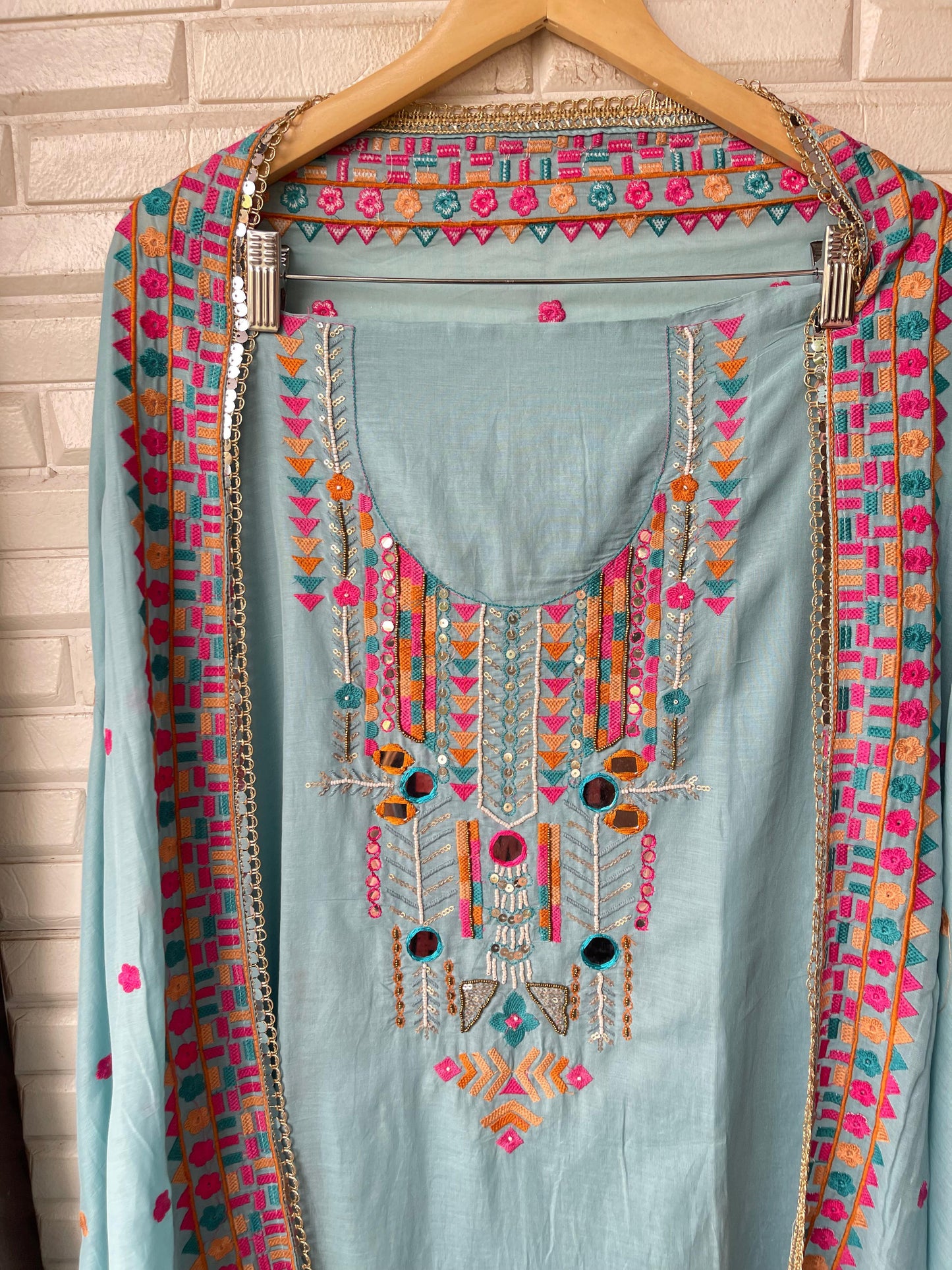 Mul chanderi unstitched ladies suit Rc17140 (c)