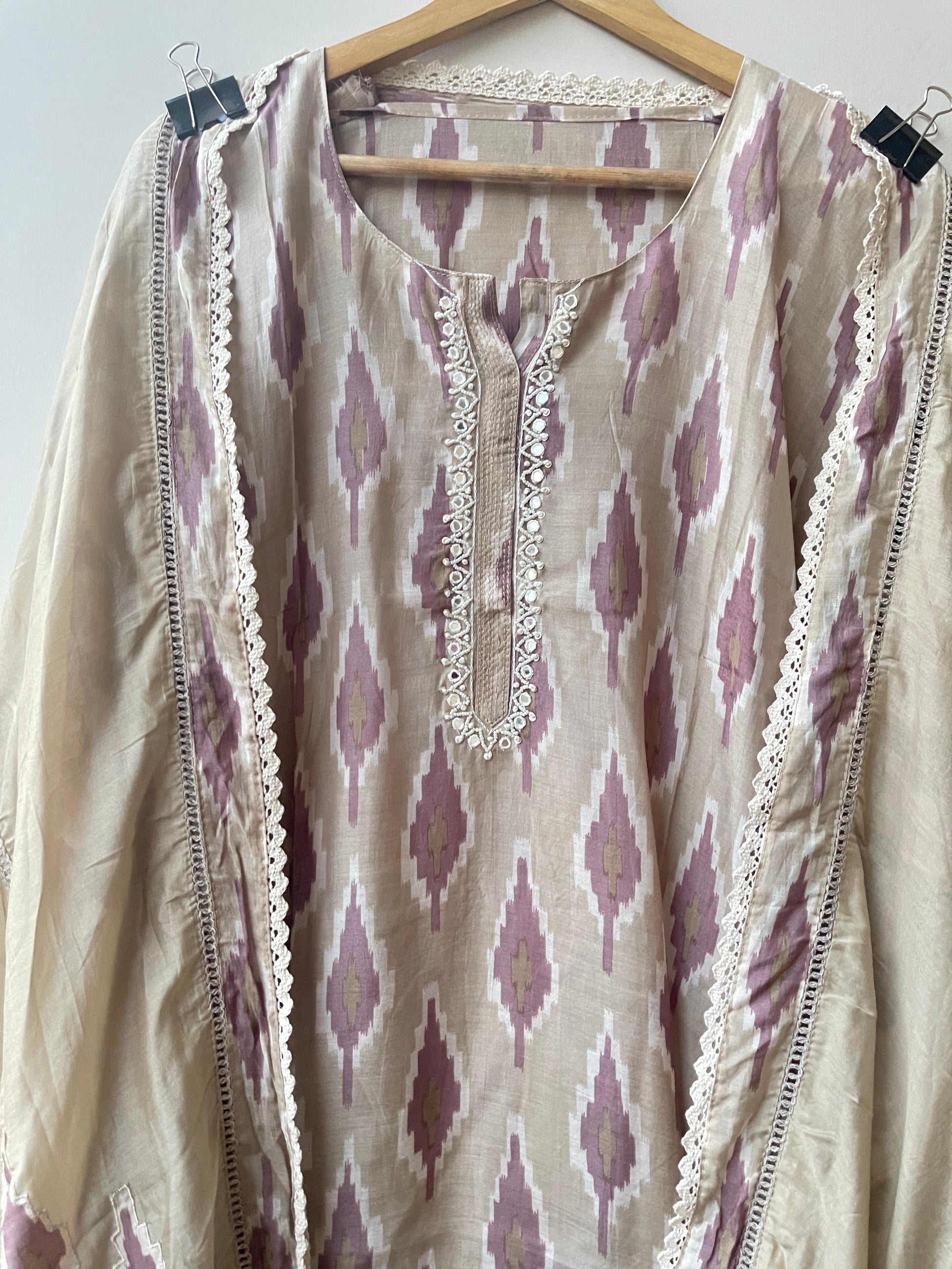 Mul Chanderi Unstitched Ladies Suit RC18865 – view 5