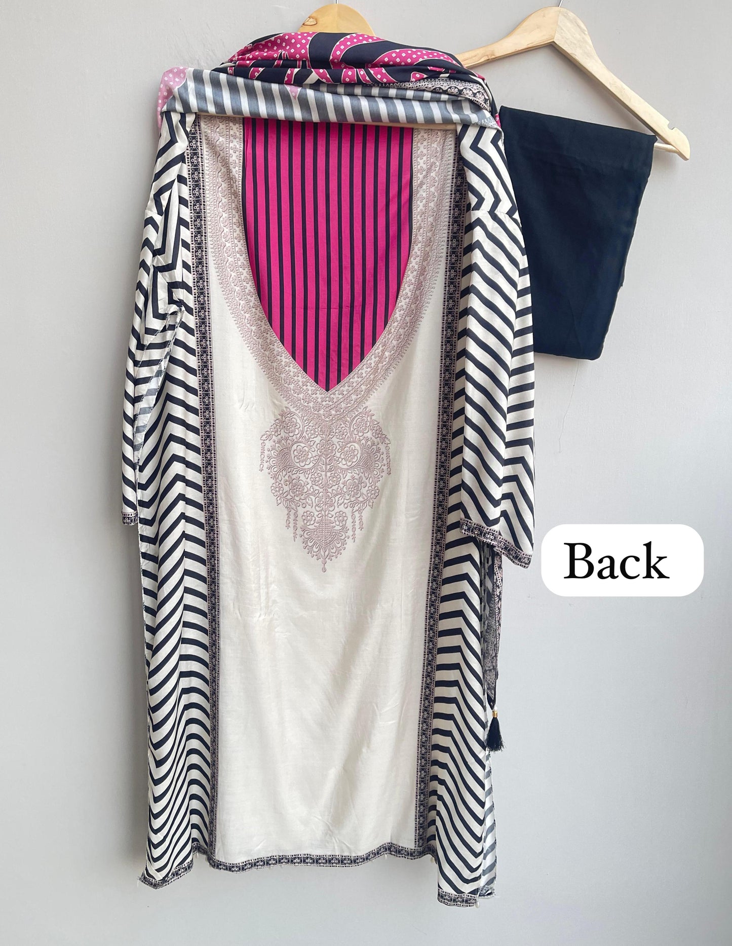 Muslin printed unstitched ladies suit Rc18374 (c)