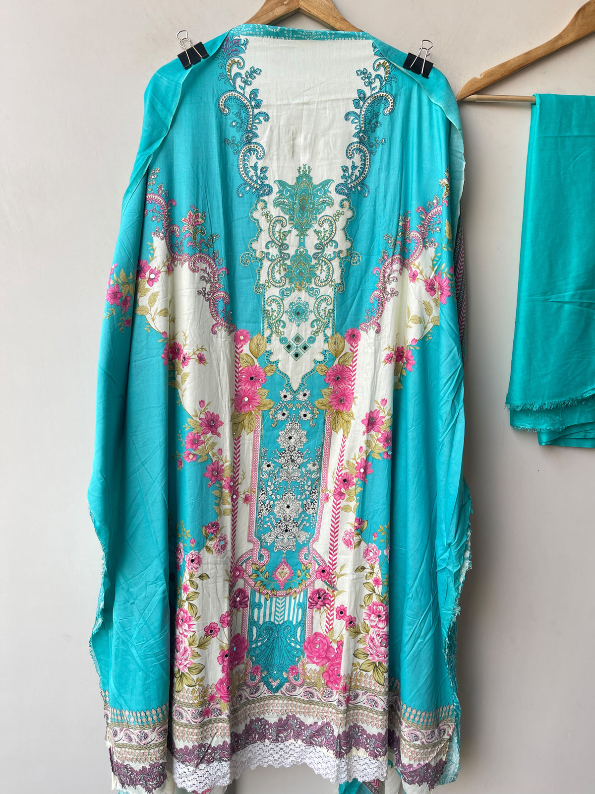 Cotton Printed Unstitched 3 pcs Designer Suit Set